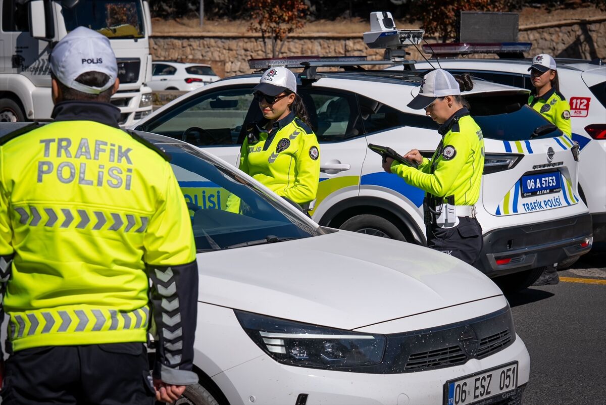 EGM yaklaşık 3 yılda 200 milyondan fazla araç ve sürücüyü denetledi