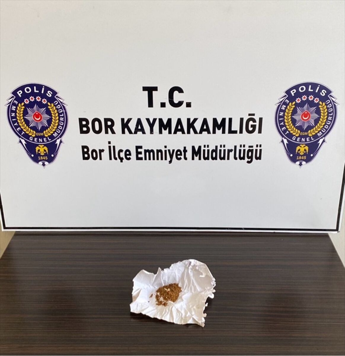 Niğde'de uyuşturucu operasyonunda yakalanan 4 zanlıdan 1'i tutuklandı