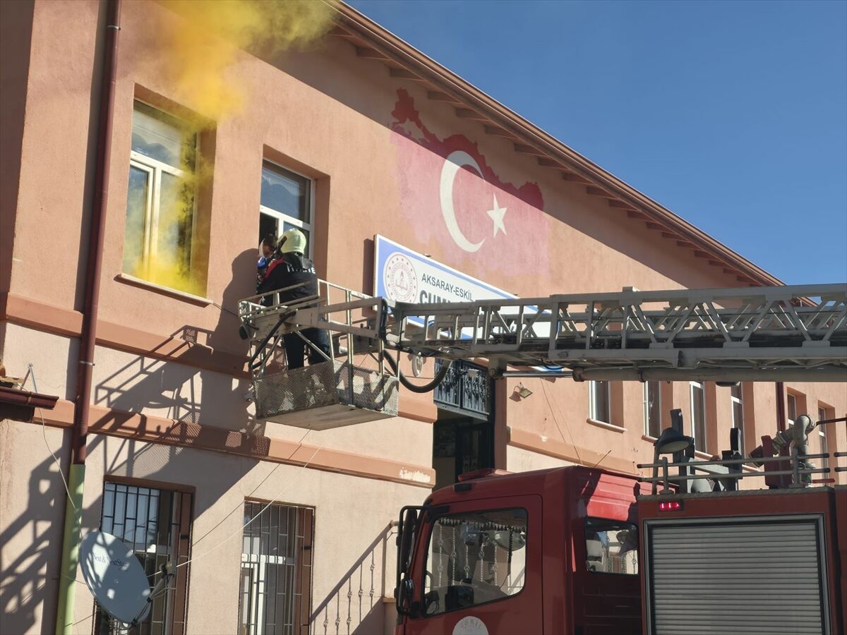 Aksaray okullarında afet tatbikatı gerçekleştirildi