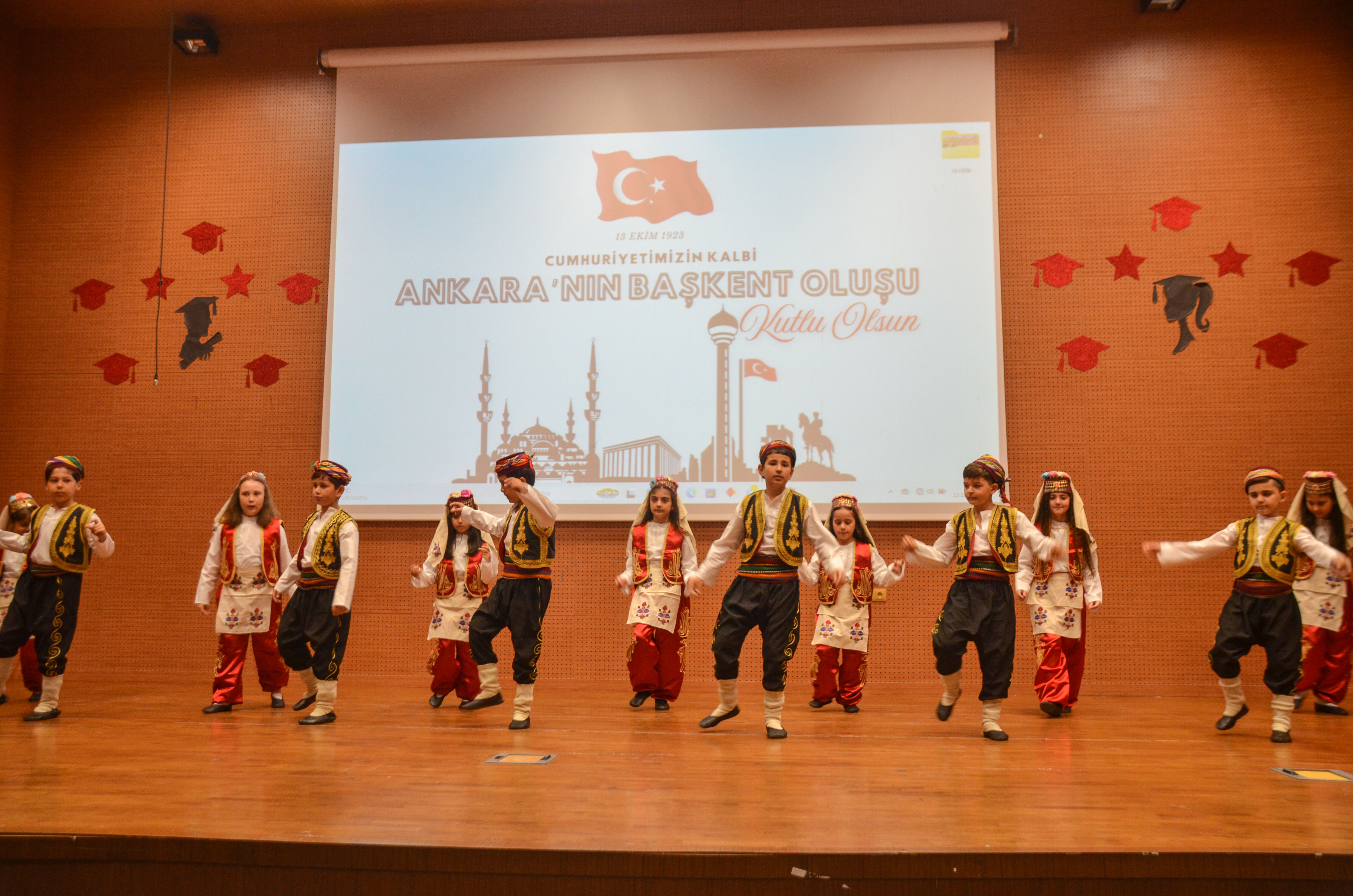 Kahramankazan'da Ankara'nın başkent oluşunun 102. yılı kutlandı