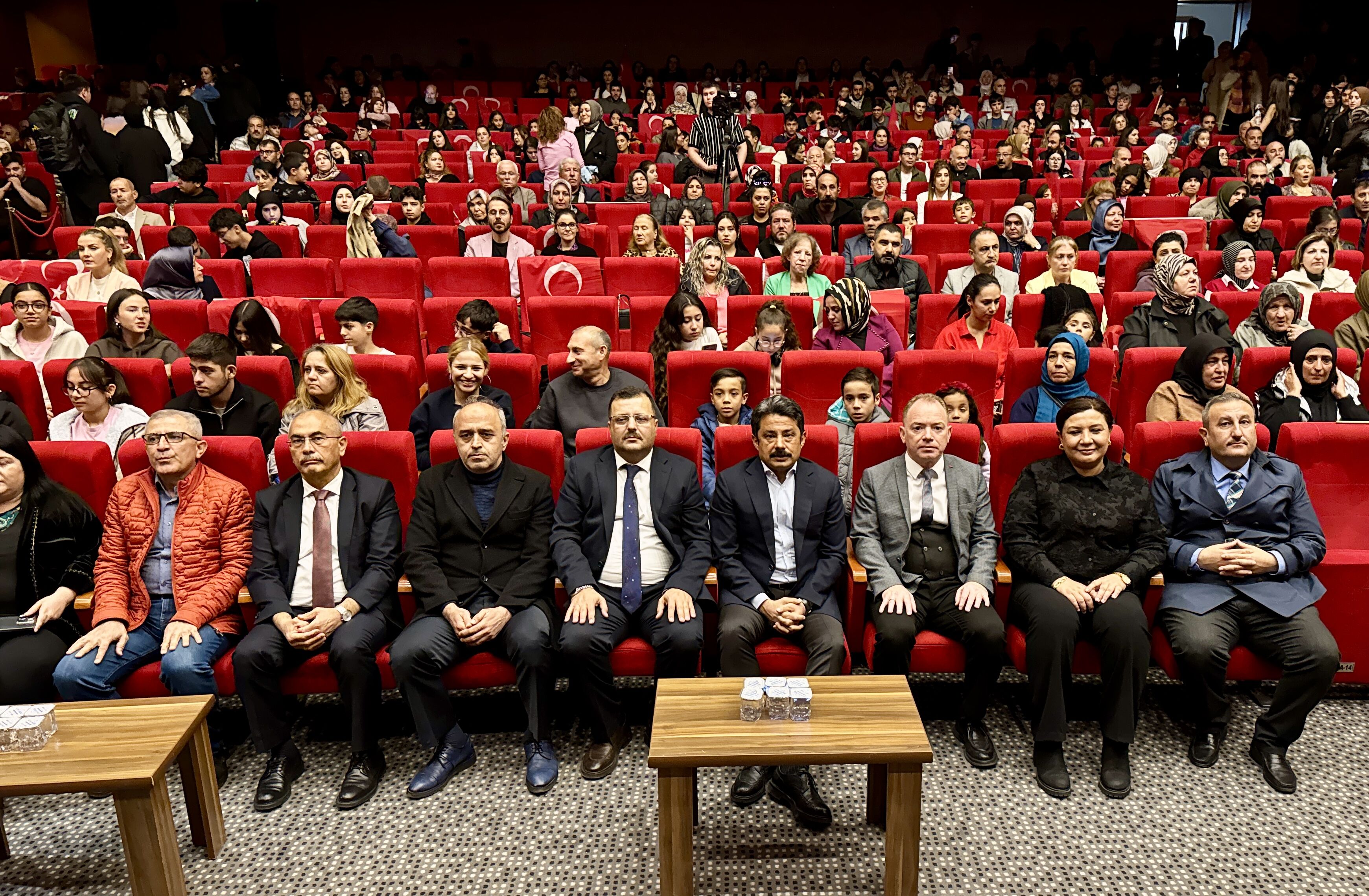 Kırşehir'de 'Kim Var' sanat etkinliği düzenlendi