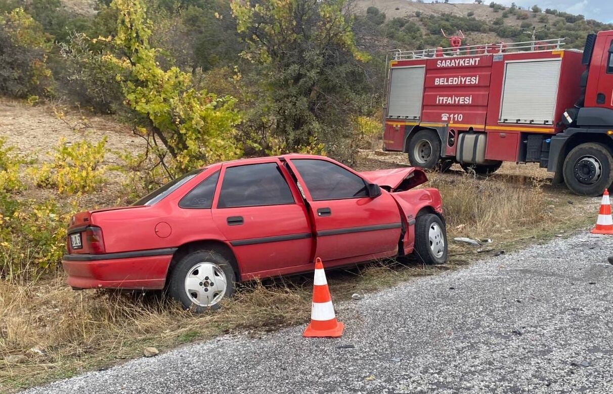 Yozgat'ta iki otomobilin çarpıştığı kazada 1 kişi öldü, 2 kişi yaralandı