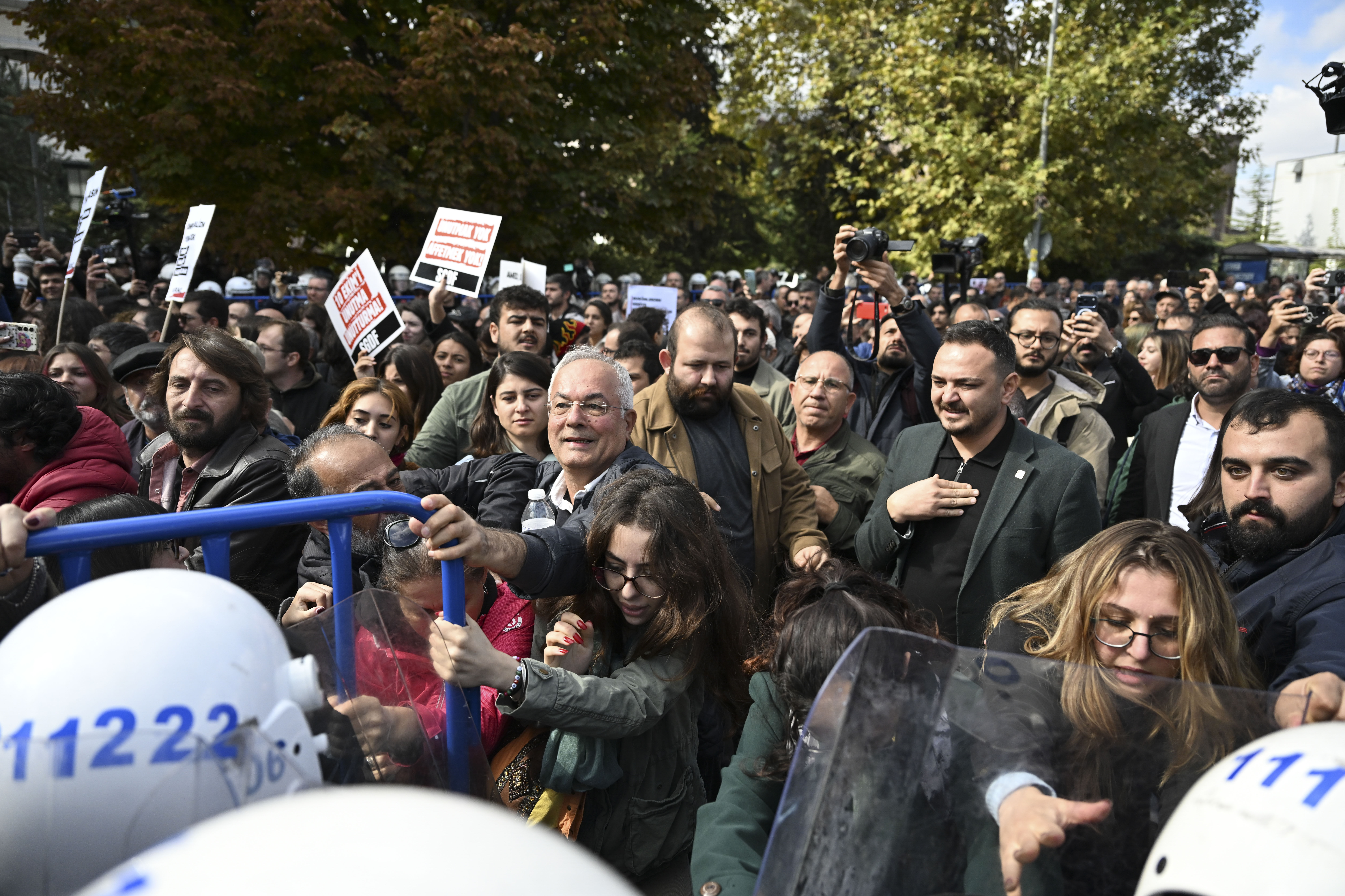 Ankara gar saldırısında hayatını kaybedenler anıldı
