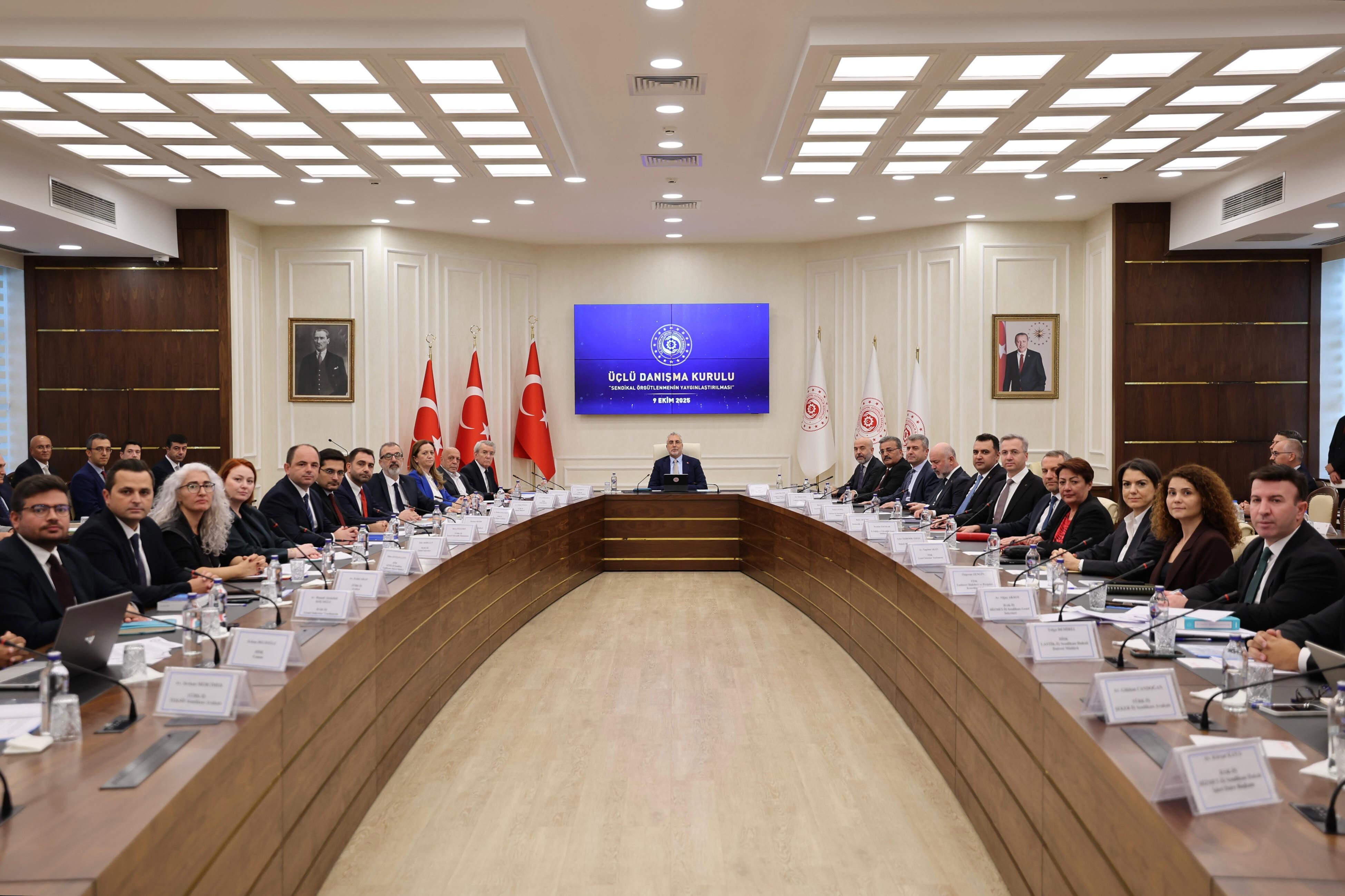 Çalışma ve Sosyal Güvenlik Bakanı Işıkhan'dan Üçlü Danışma Kurulu paylaşımı: