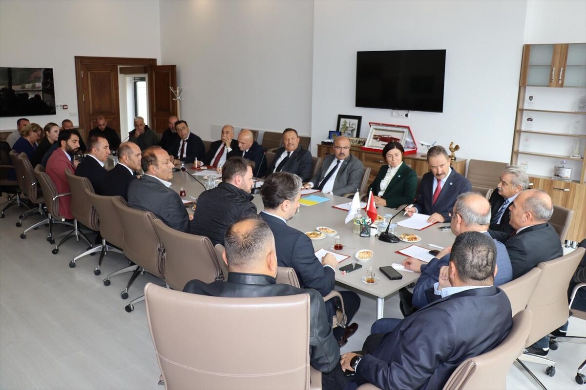 İYİ Parti heyetinden Ankara'daki meslek örgütlerine ziyaret