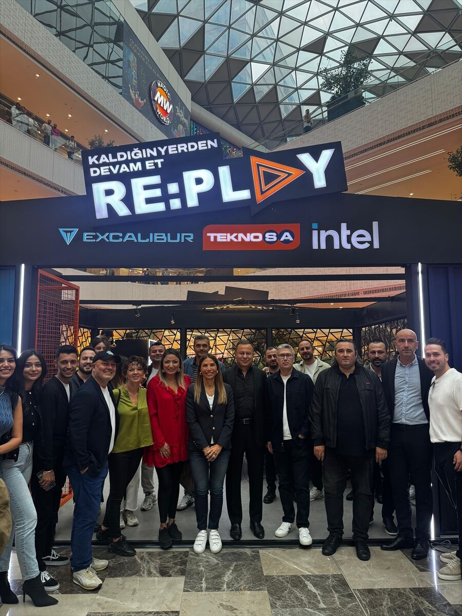 Teknosa'nın desteklediği RE:PLAY turnuvası İstanbul'da düzenledi