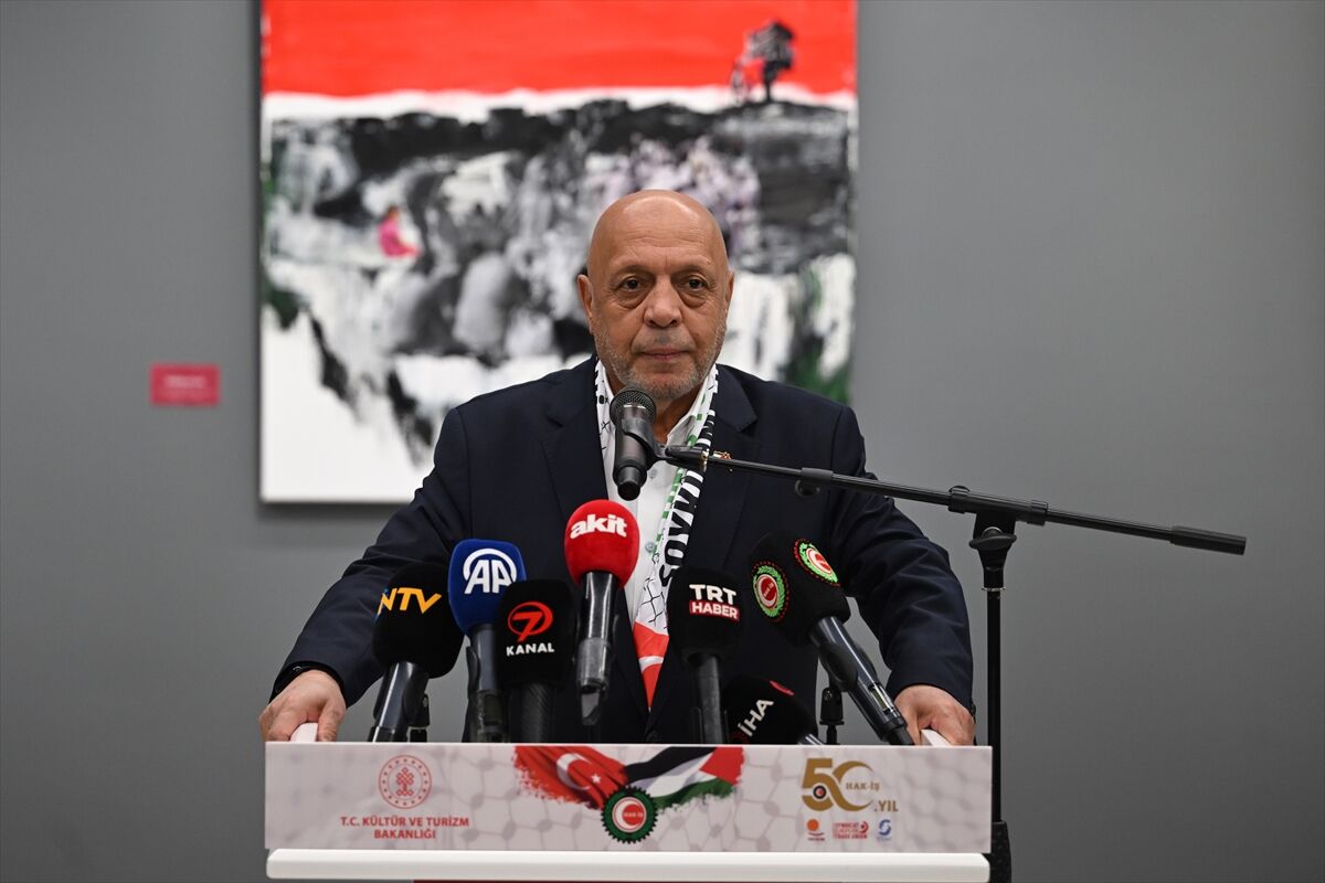 HAK-İŞ, 'Bütün Renkler Gazze'ye Bağış Sergisi' düzenledi