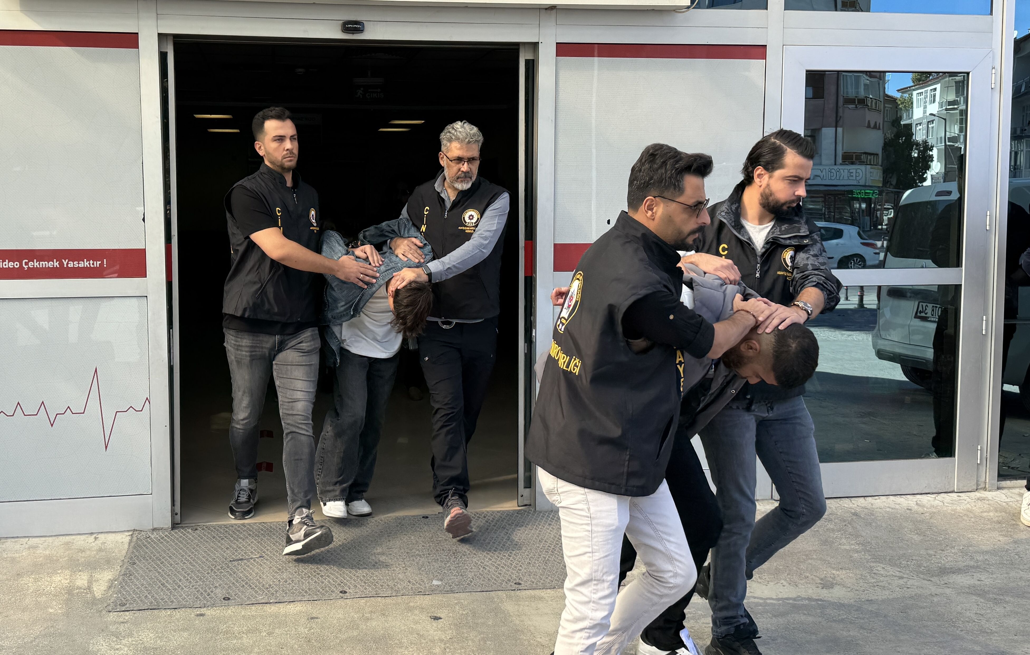 Konya'da 5 yaşındaki çocuğun öldüğü silahlı kavgayla ilgili 2 şüpheli tutuklandı