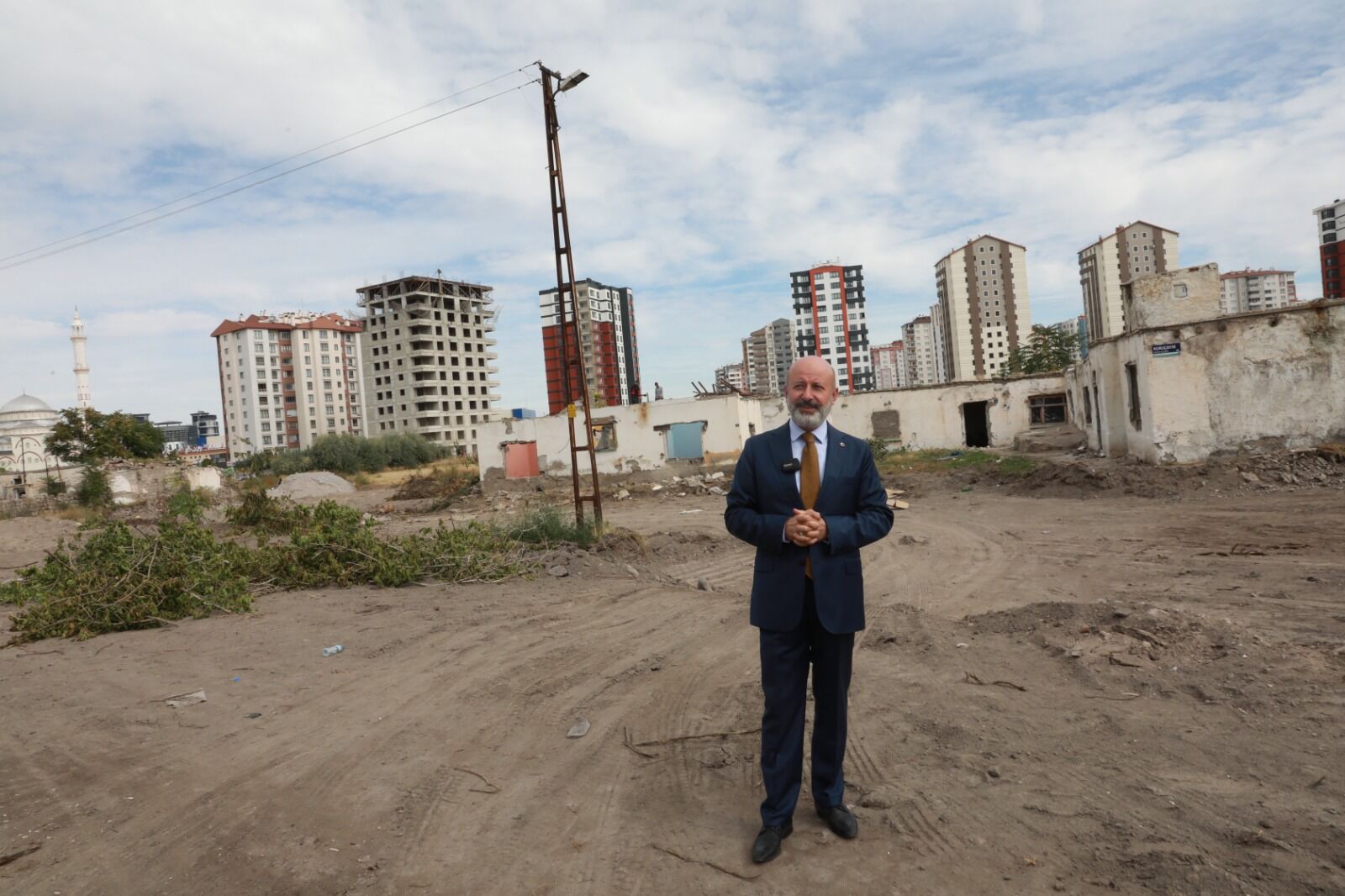 Başkan Çolakbayrakdar'dan Yakut Mahallesi'ne yeni Aile Sağlığı Merkezi müjdesi
