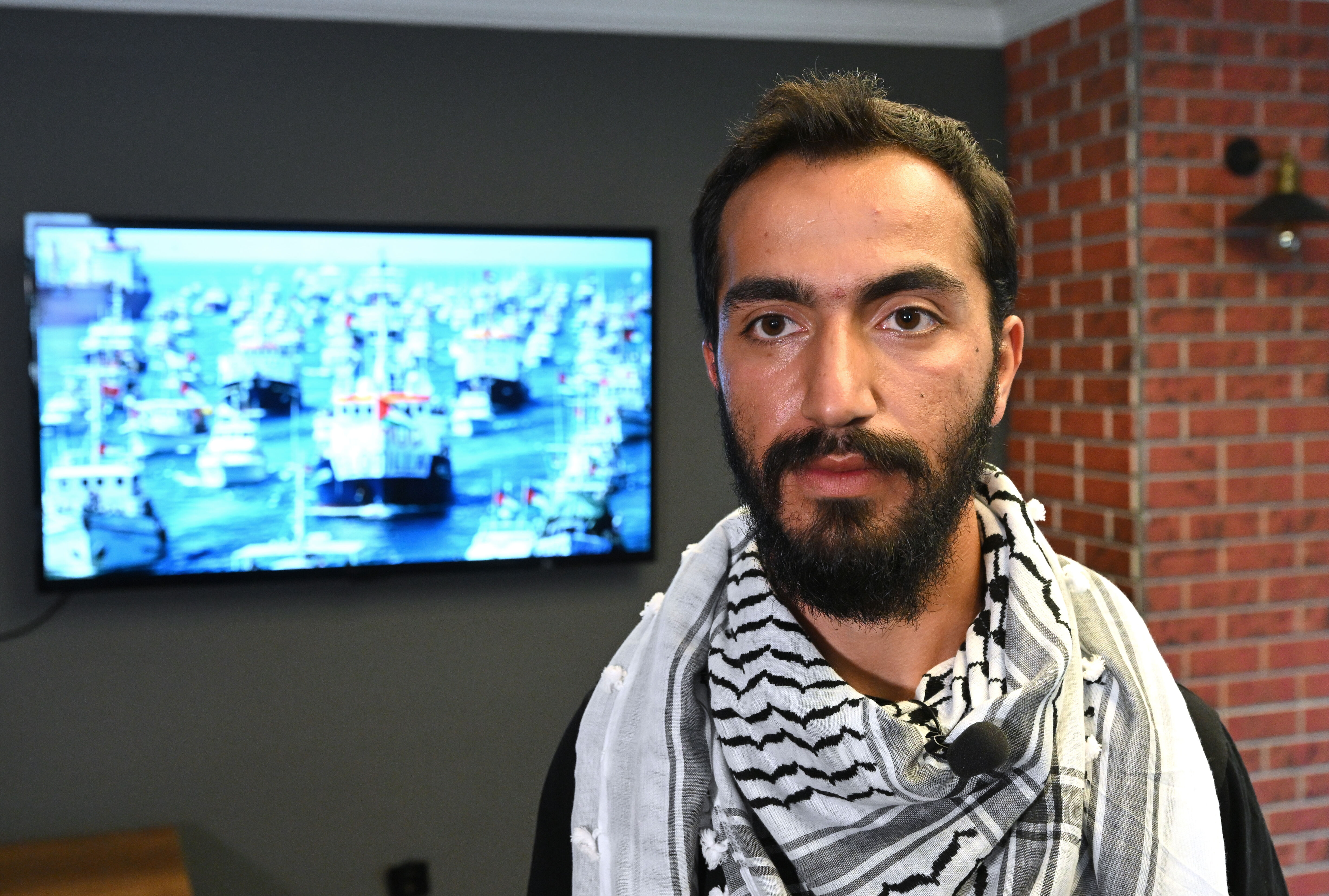 Sumud Filosu'ndaki İsrail'in yasa dışı alıkoyduğu aktivist Metehan Sarı AA'ya konuştu: