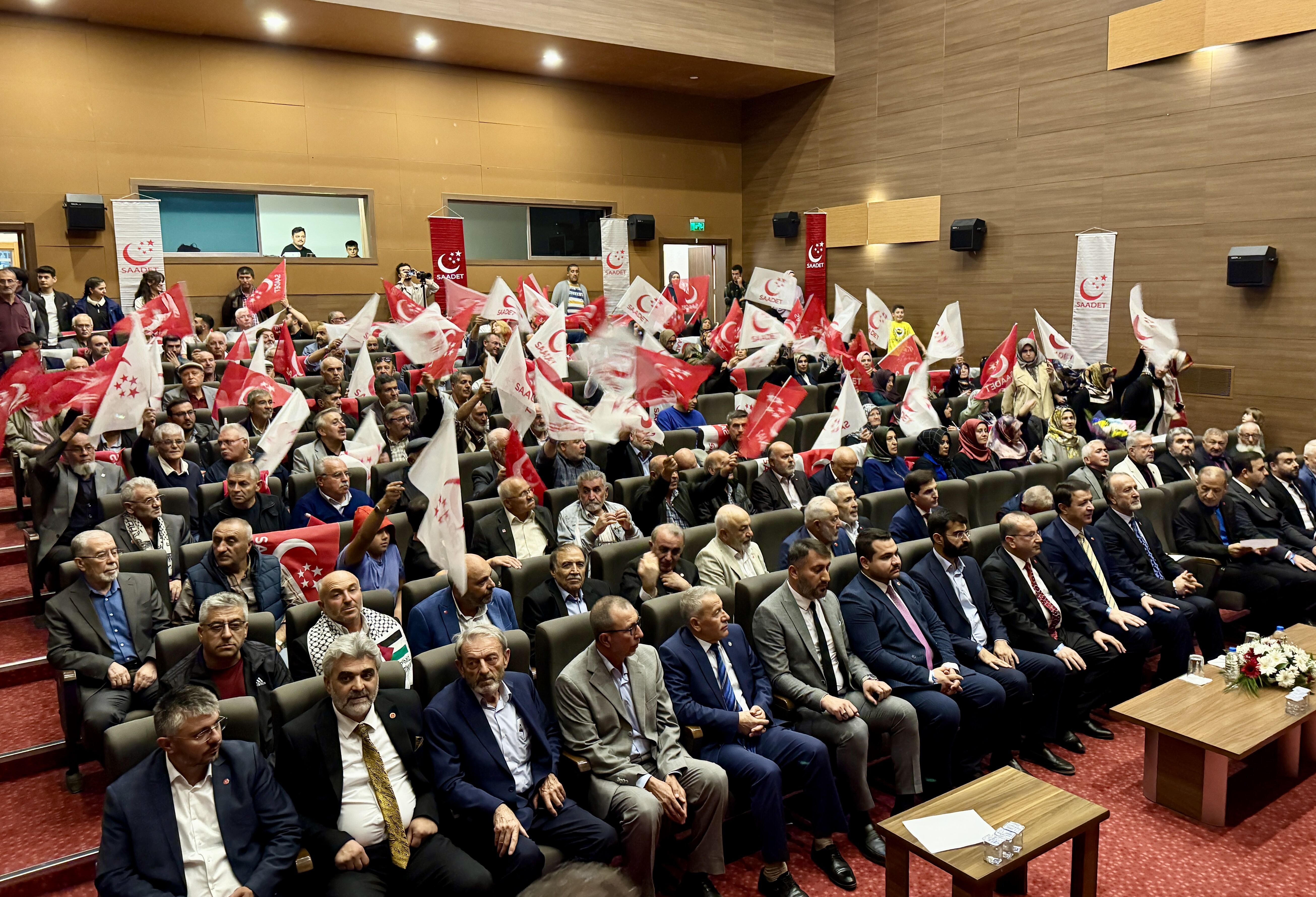 Saadet Partisi Genel Başkanı Arıkan, Kırşehir'de partisinin il kongresine katıldı: