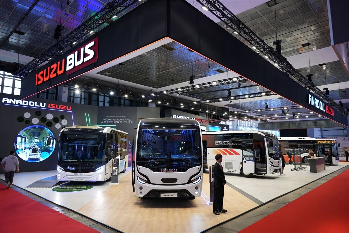 Anadolu Isuzu Busworld Europe 2025'te yenilikçi modellerini sergiledi