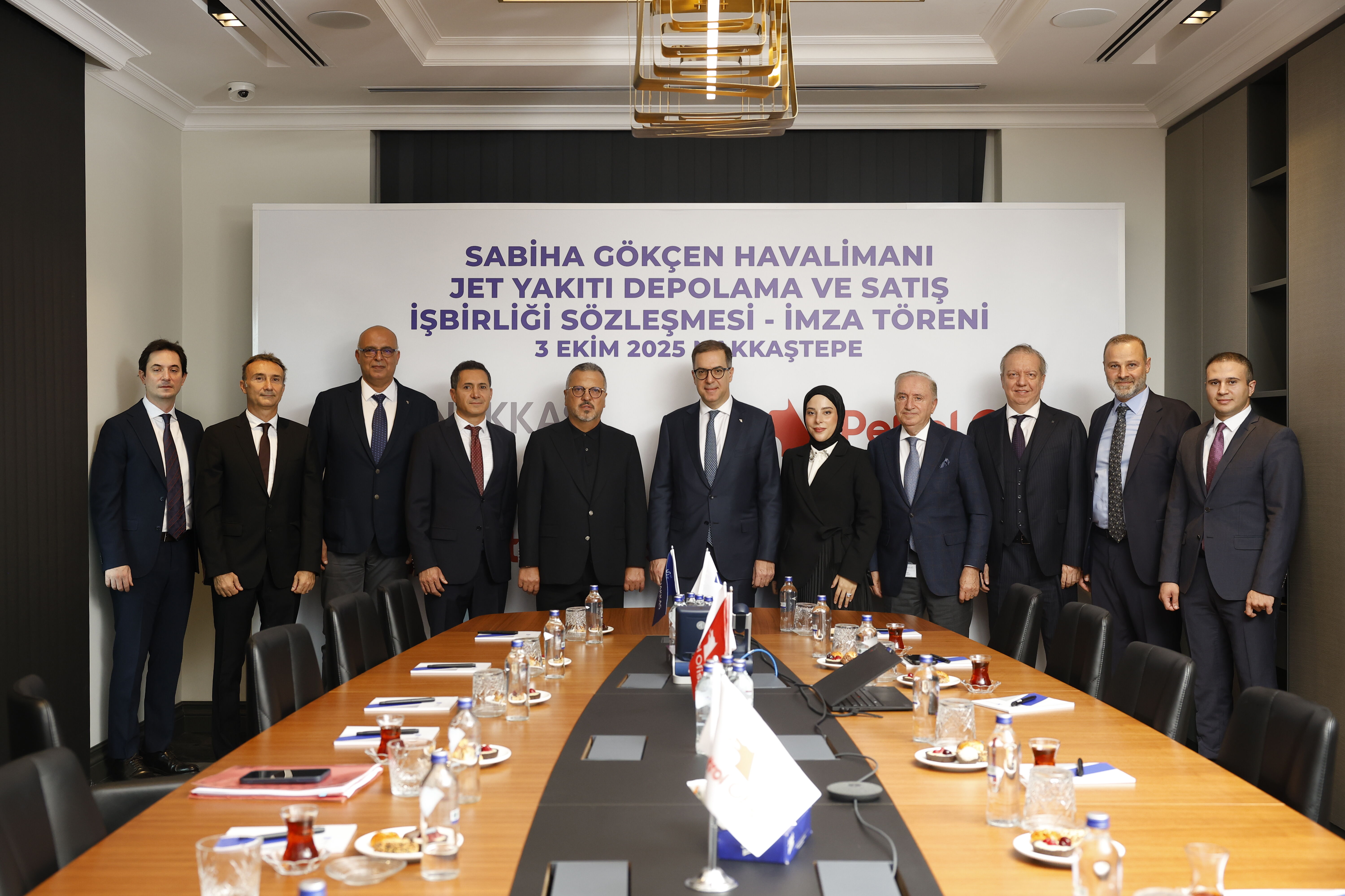 Petrol Ofisi Grubu ve Nakkaş Holding'den jet yakıtı depolama ve satışı alanında işbirliği