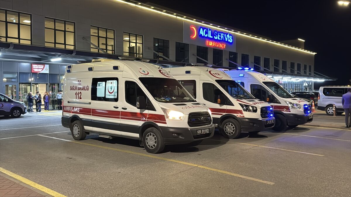 TBMM Milli Eğitim, Kültür, Gençlik ve Spor Komisyonu Başkanı Gürcan Eskişehir'de trafik kazası geçirdi