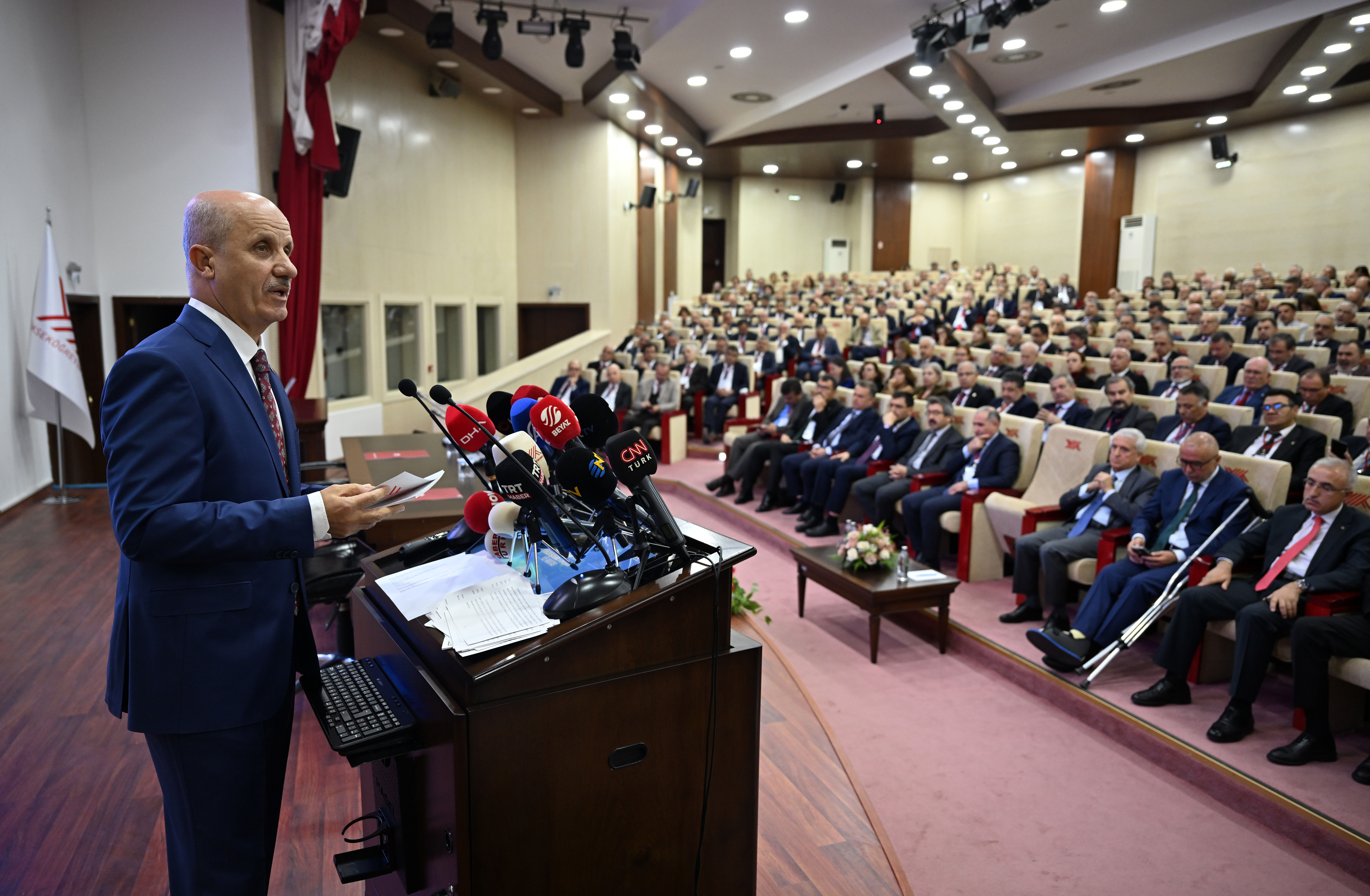 YÖK Başkanı Özvar, '2030'a Doğru Türk Yükseköğretiminin Yol Haritası Lansman Toplantısı'nda konuştu: (1)