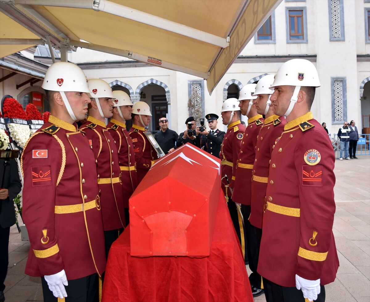 Şehit Jandarma Uzman Çavuş Arif Özdemir, Kırıkkale'de son yolculuğuna uğurlandı