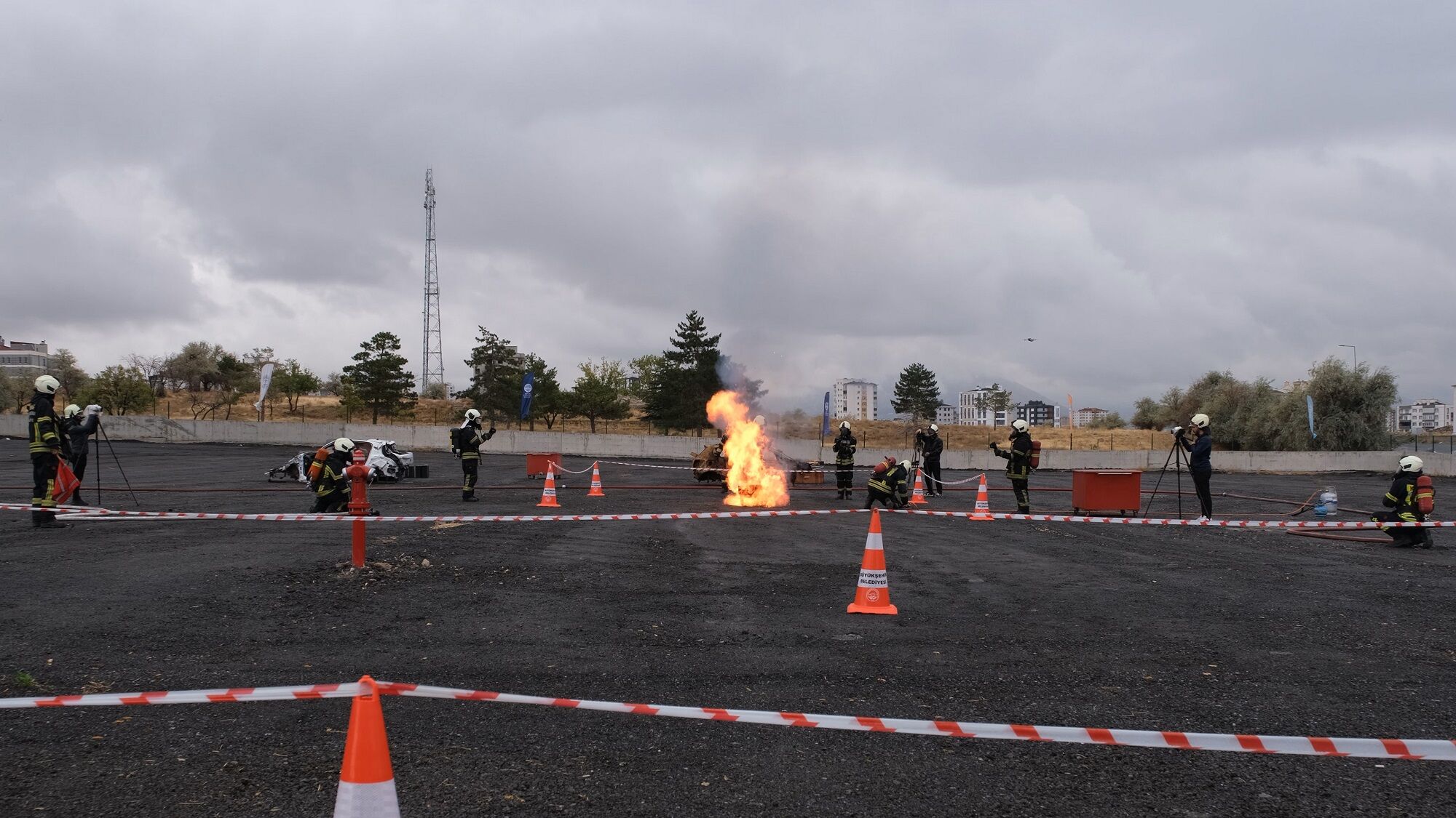 Kayseri'de 'Lityum İyon Batarya Yangınlarını Söndürme Tatbikatı' yapıldı