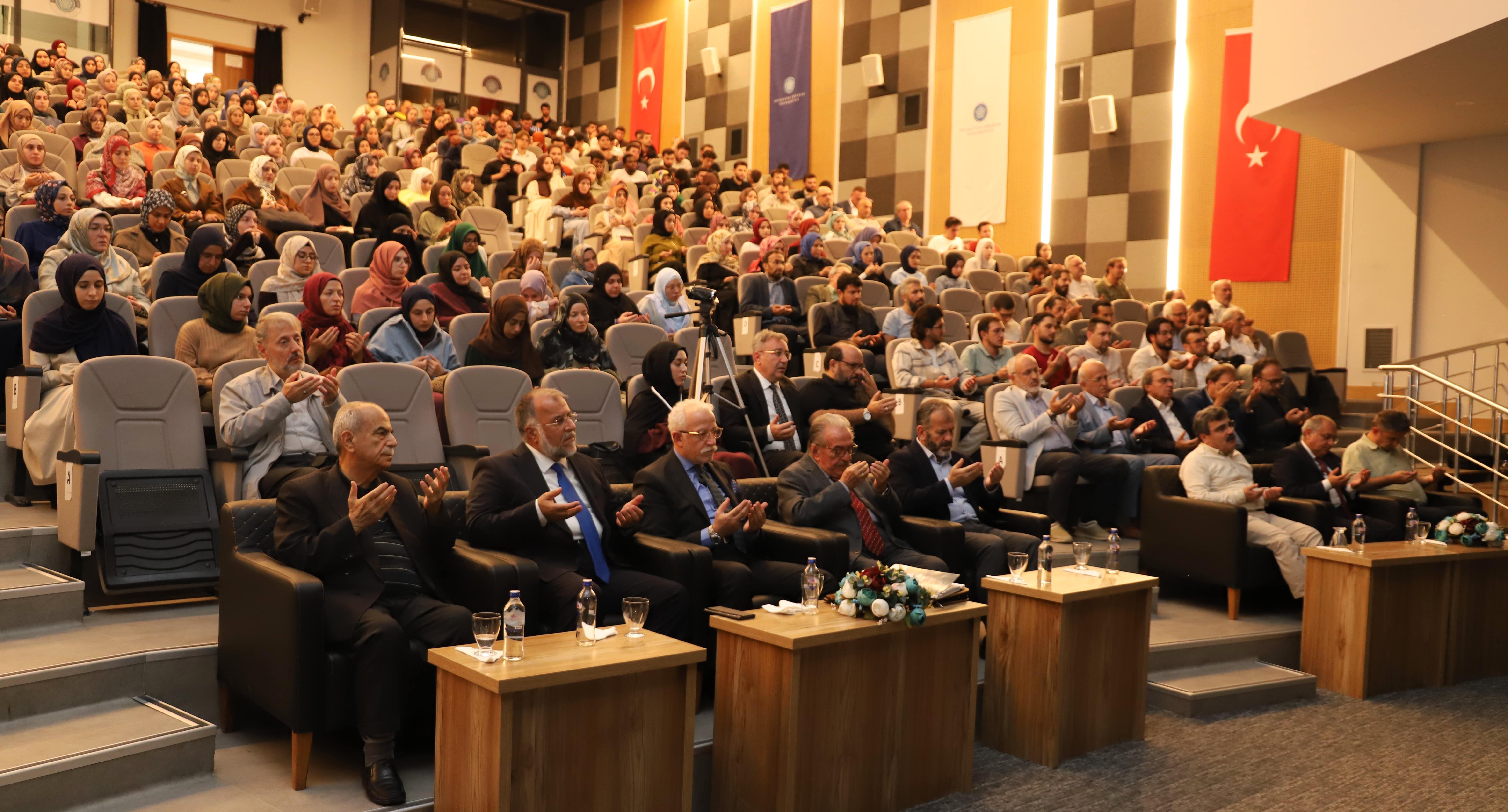 Necmettin Erbakan Üniversitesi'nde yeni akademik yıl açılış töreni yapıldı