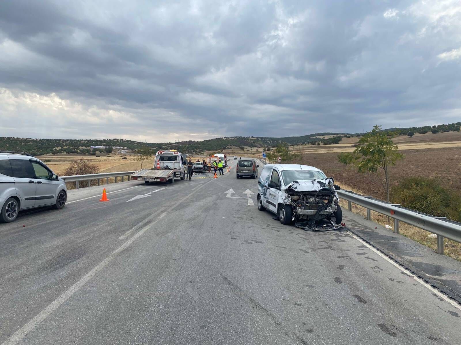 Yozgat'ta hafif ticari araç ile otomobilin çarpıştığı kazada 1 kişi öldü, 3 kişi yaralandı