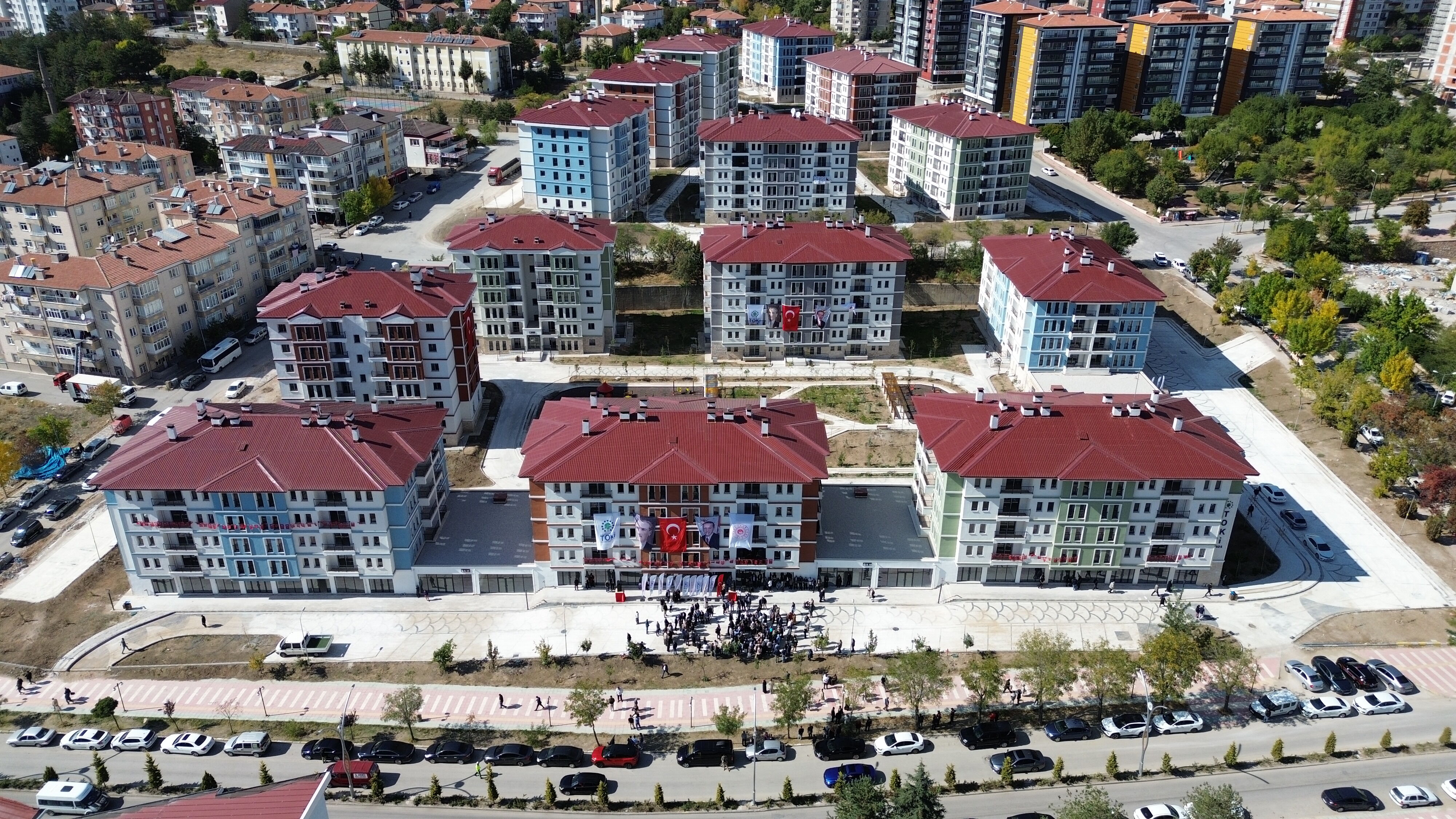 Yozgat'ta yapımı tamamlanan TOKİ konutları hak sahiplerine teslim edildi