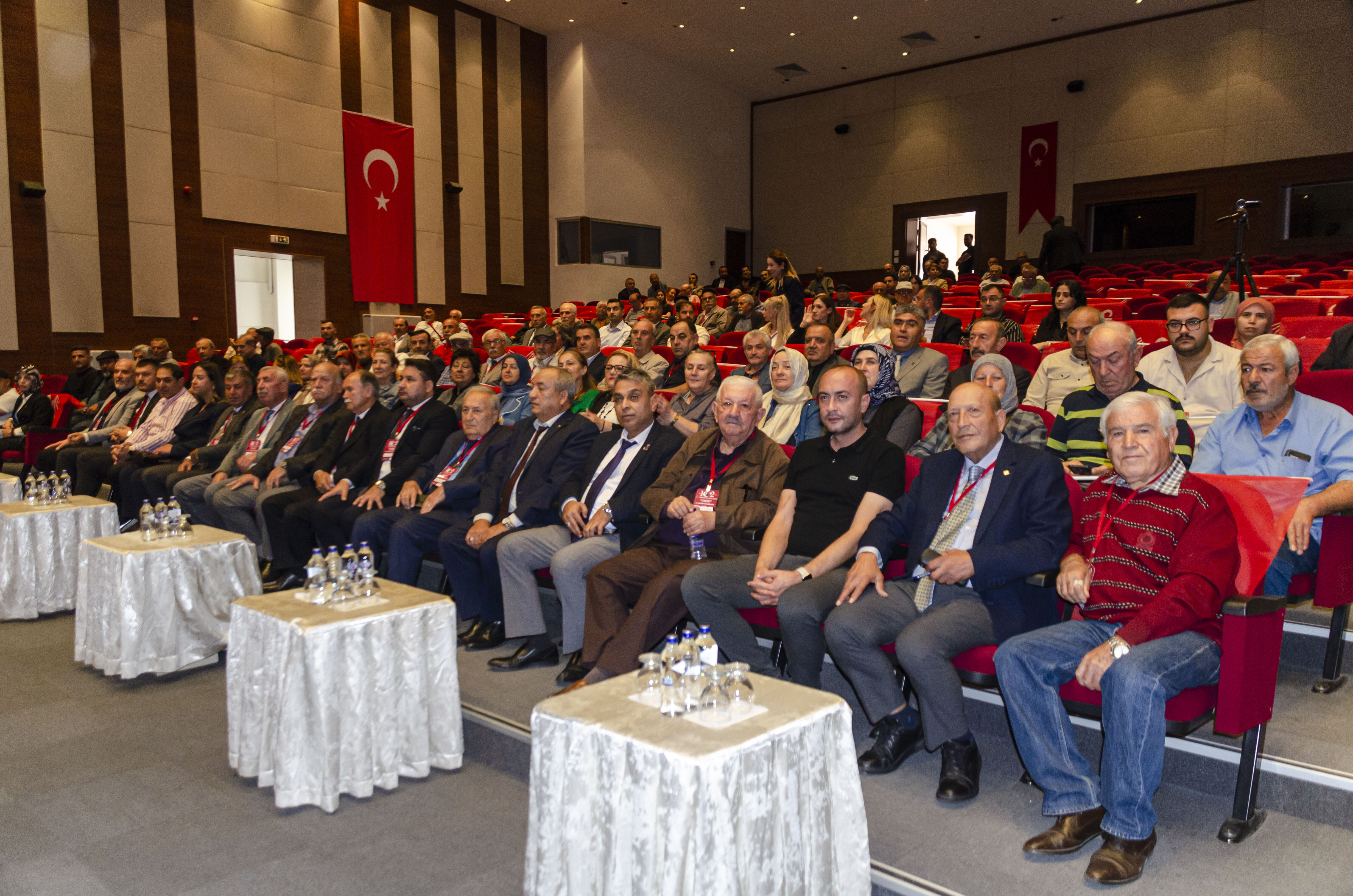 CHP Kahramankazan ilçe kongresi yapıldı