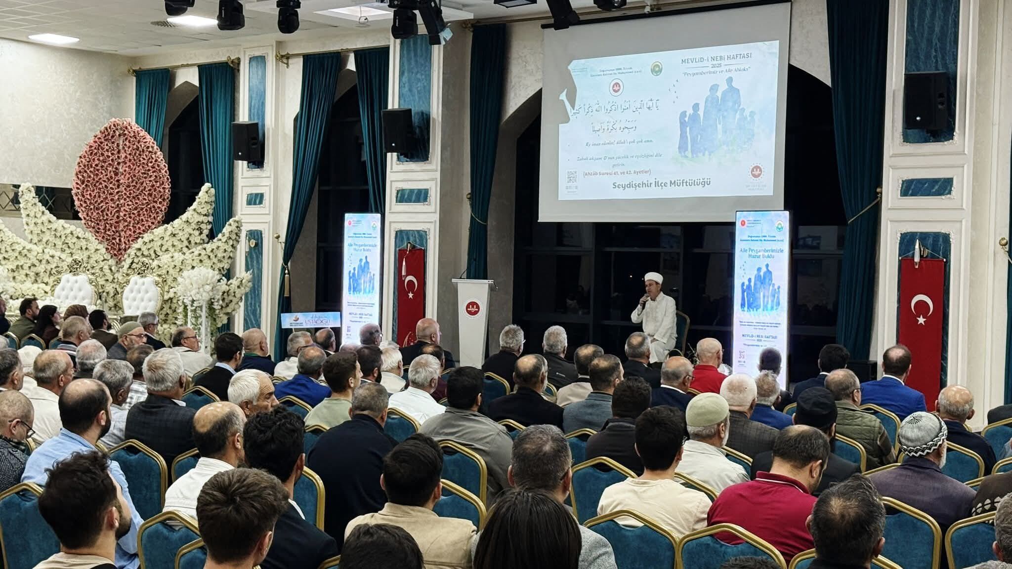 Seydişehir'de 'Peygamberimiz ve Aile Ahlakı' konulu konferans yapıldı