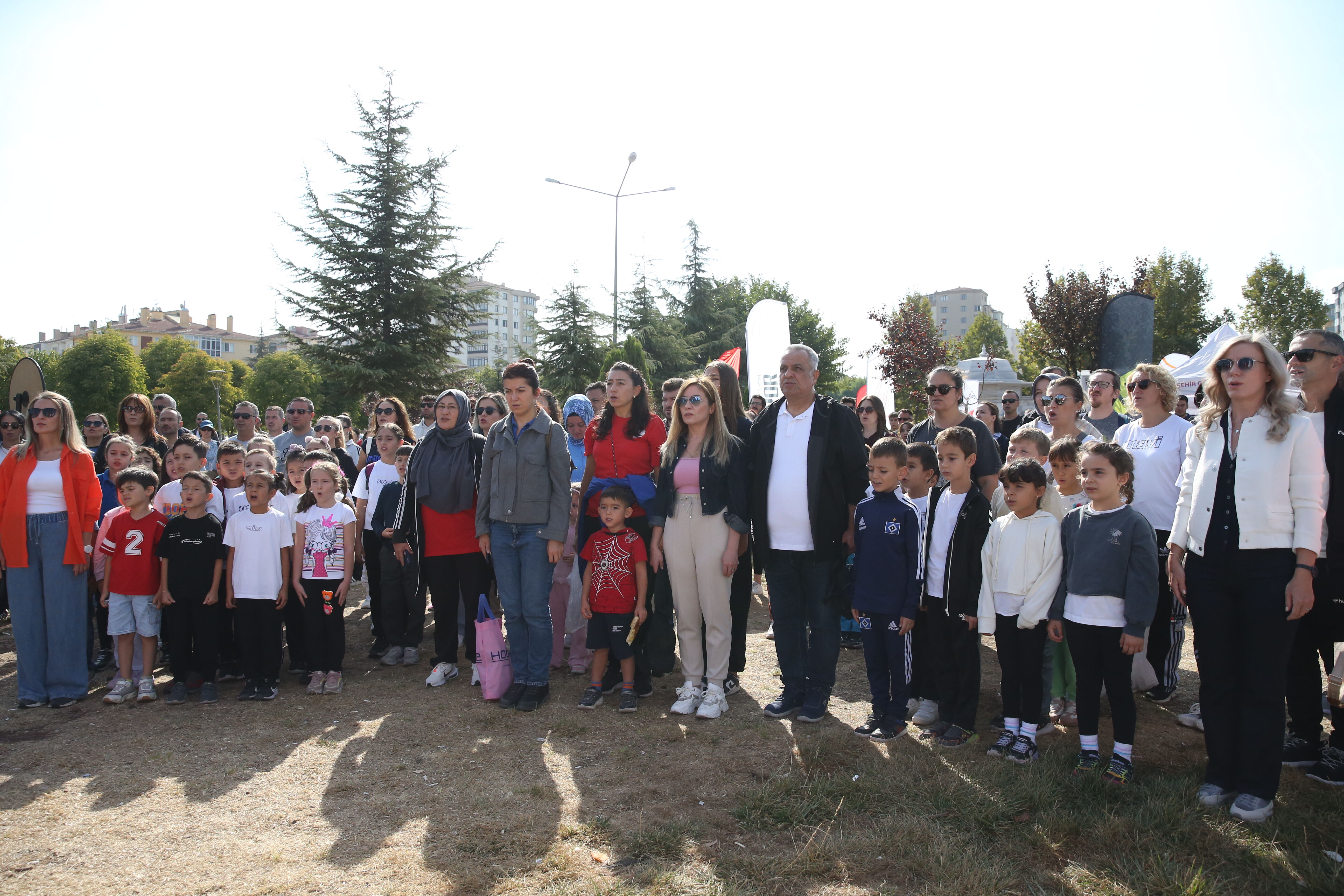 Eskişehir'de 'Bilge Aileden Bilinçli Topluma Spor Şenliği' düzenlendi