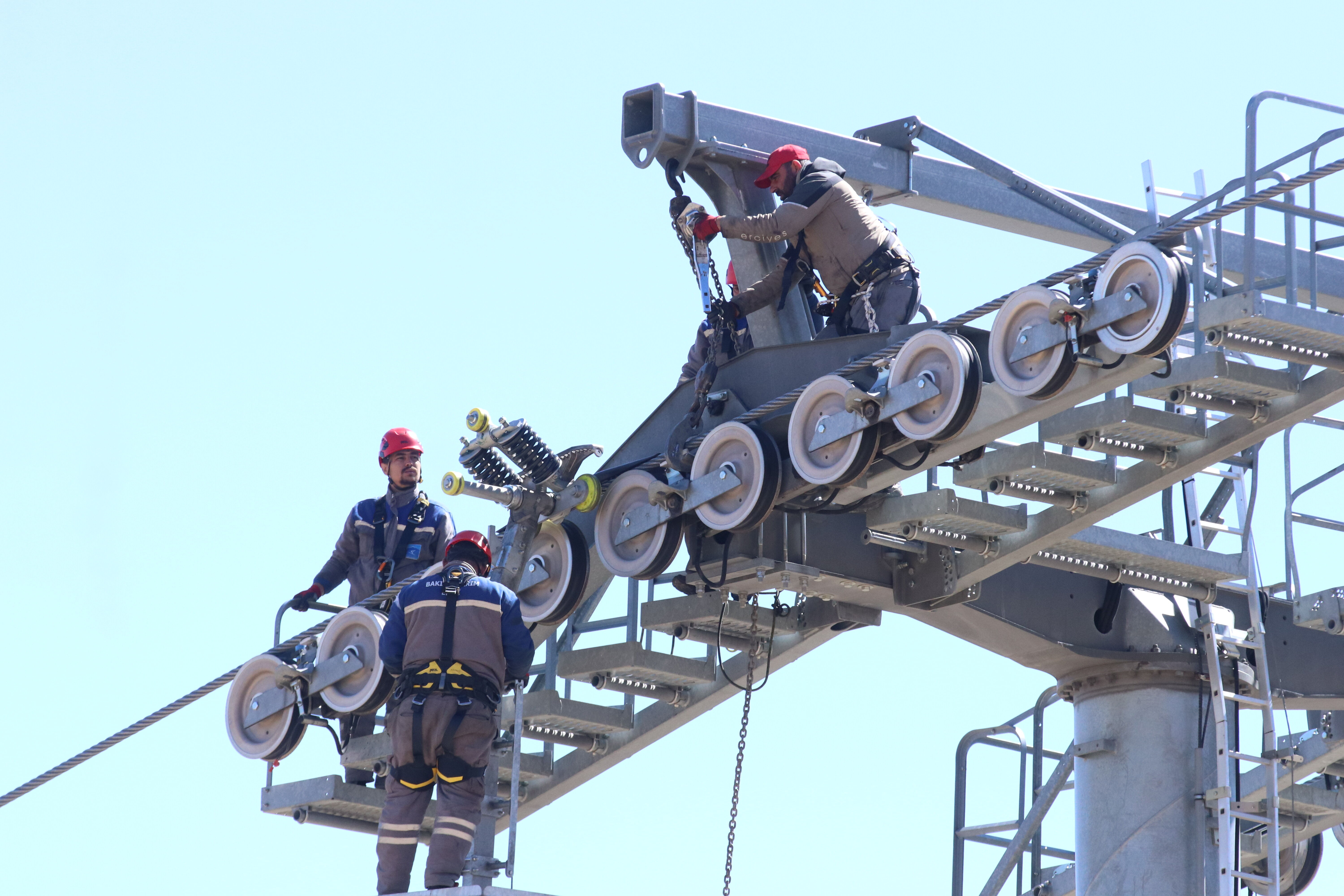 Erciyes kayak sezonuna zorlu teleferik ve telesiyej bakımıyla hazırlanıyor