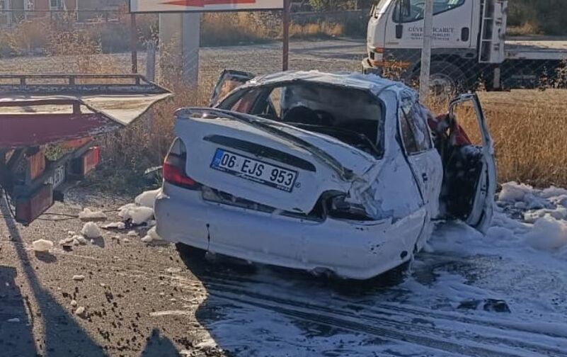 Konya'da otomobil devrildi, 5 kişi yaralandı
