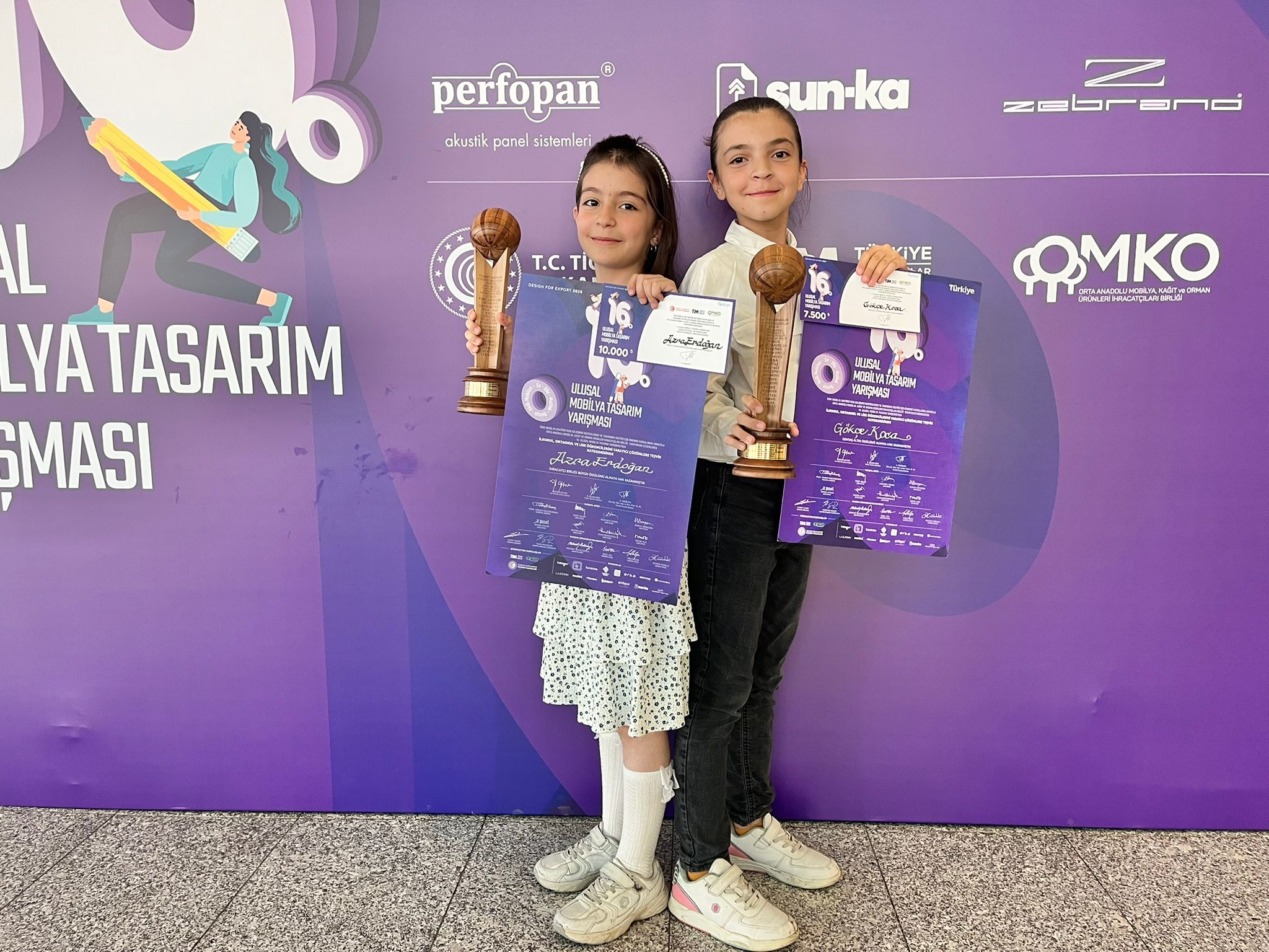 Çubuk Bilim ve Sanat Merkezi öğrencileri Mobilya Tasarım Yarışması'nda başarı gösterdi
