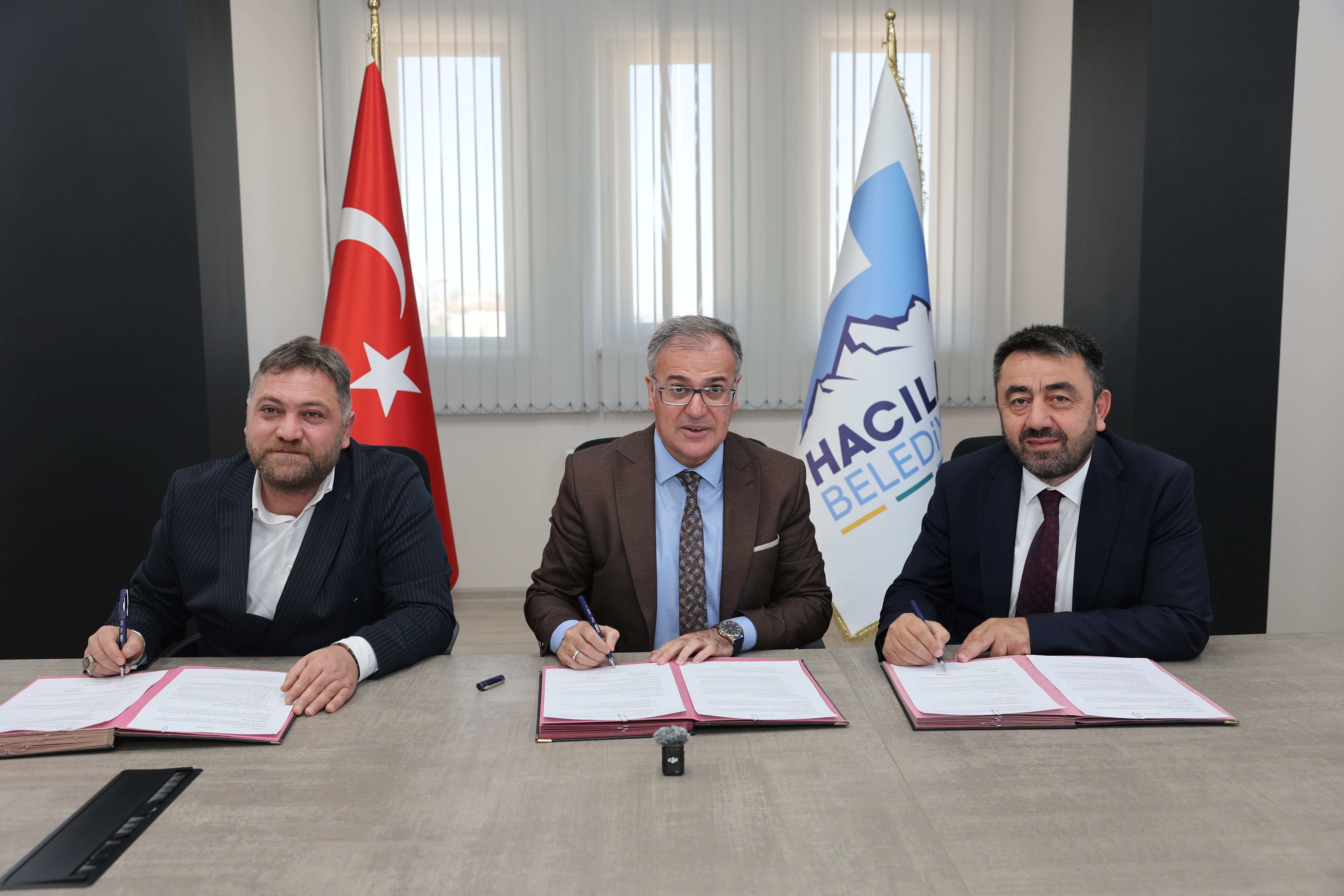 Hacılar'da külliye ve gençlik eğitim merkezi için protokol imzalandı
