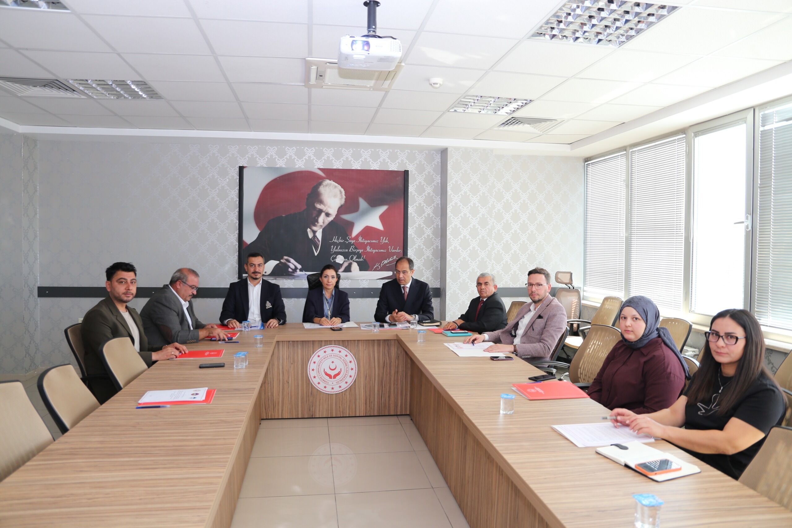 Kayseri Büyükşehir Belediyesinin Alzheimer Merkezi Projesi için hizmet modeli masaya yatırıldı