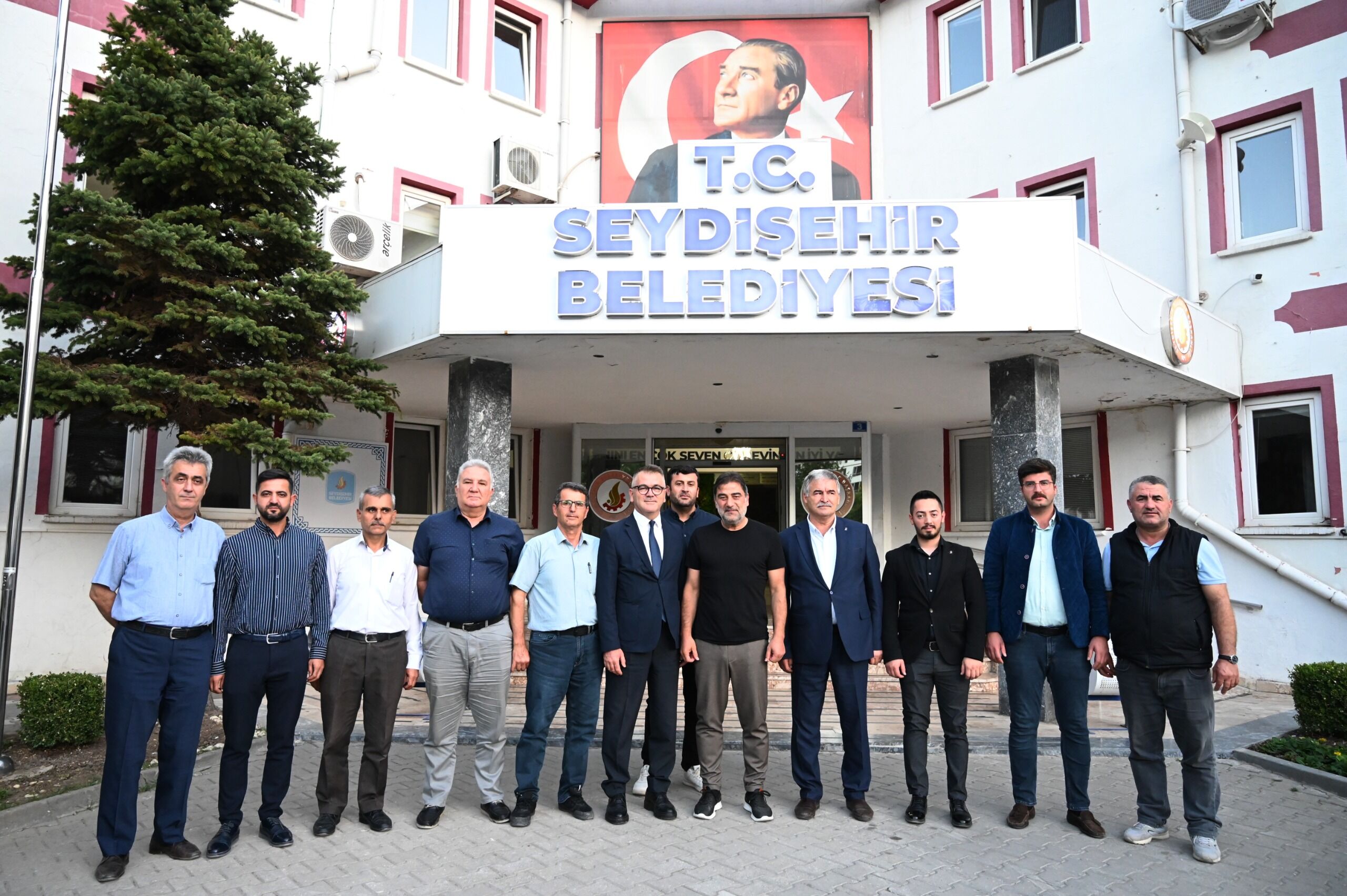 AK Parti Konya Milletvekili Karaman, Seydişehir Belediyesini ziyaret etti