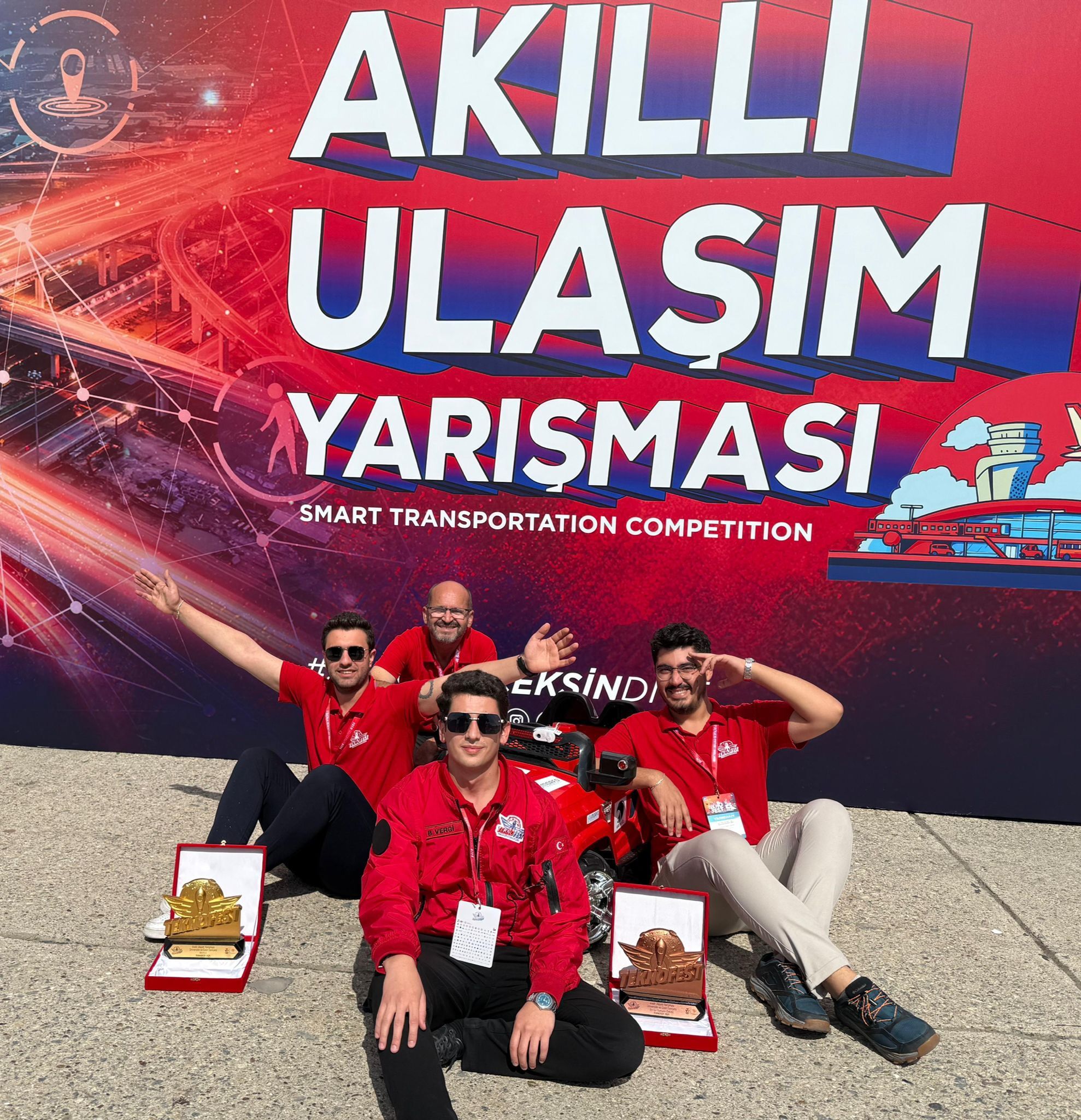 OSTİM'li öğrencilerin geliştirdiği 'Kartalgöz' TEKNOFEST'te 'akıllı ulaşım' kategorisinde birinci oldu