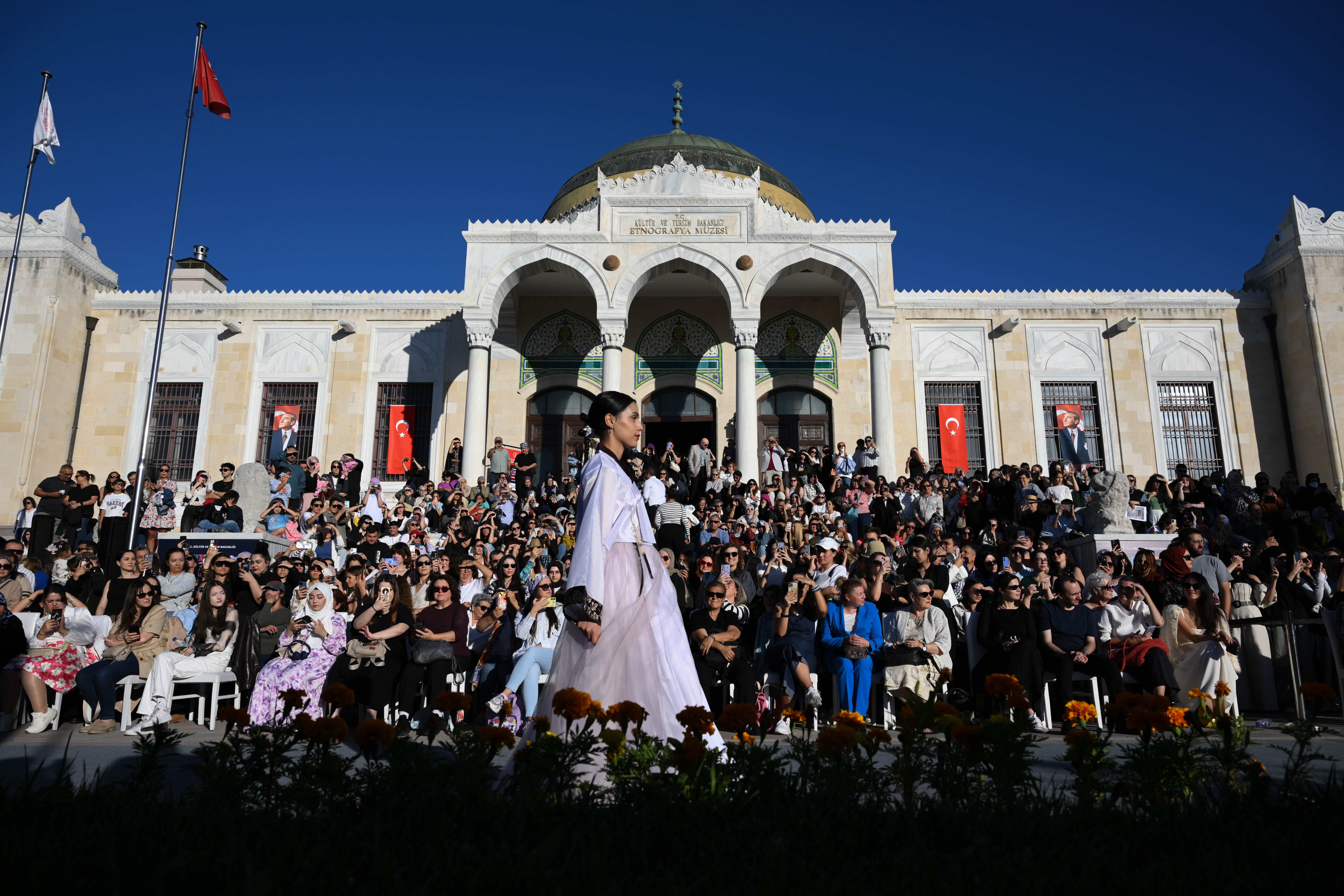 Kültür Yolu Festivali'nde Güney Kore Bohça Sergisi ve Hanbok Defilesi