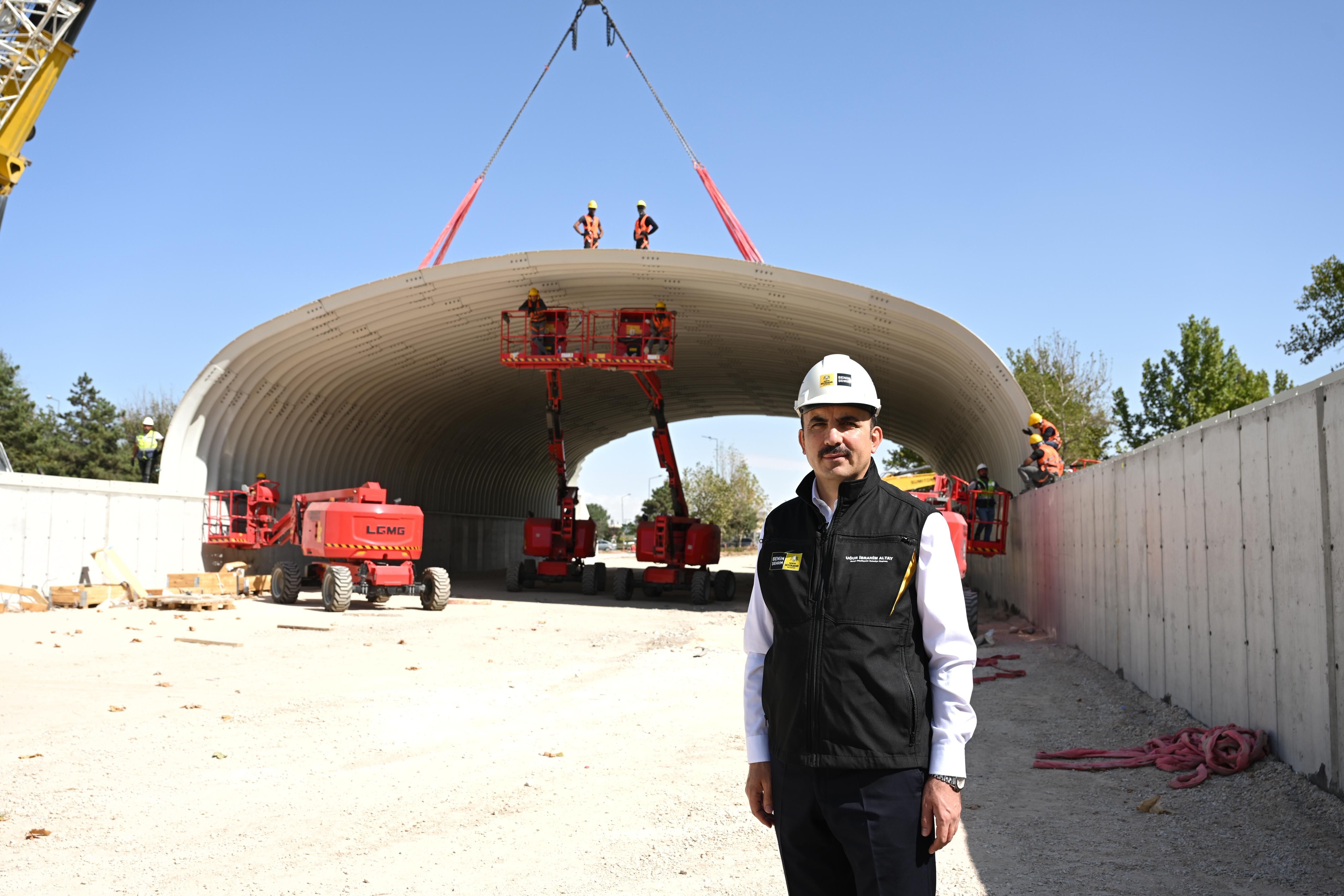 Konya Büyükşehir Belediye Başkanı Altay, 'Köprülü Kavşağın' trafiği rahatlatacağını bildirdi