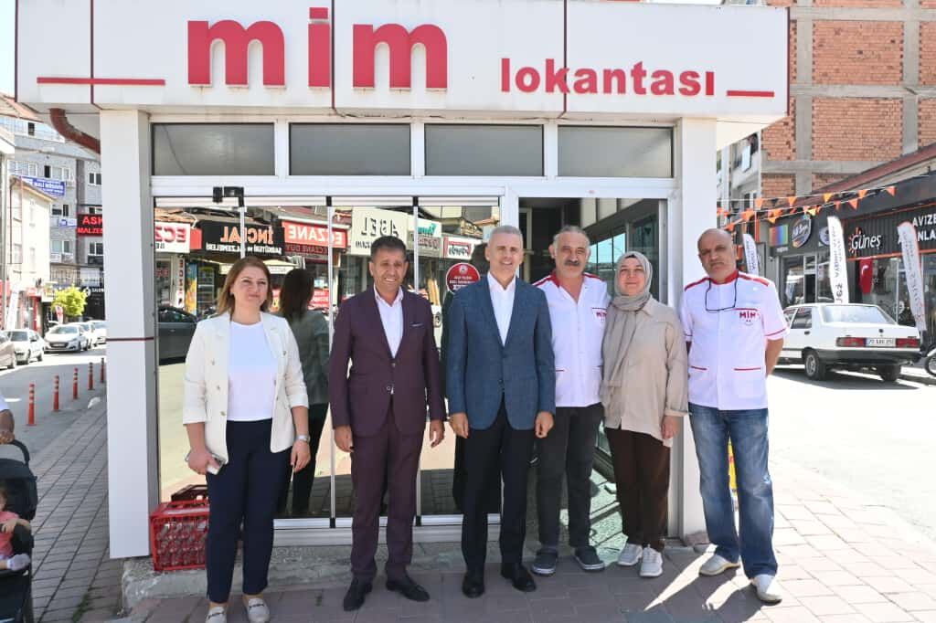 Karaman Valisi Çiçekli, indirim kampanyasına destek veren esnafı ziyaret etti