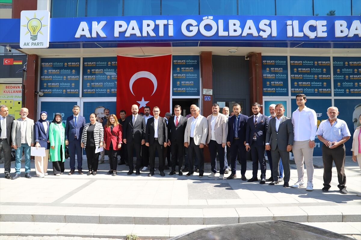 AK Parti milletvekilleri Dönmez ve Gökçek, Gölbaşı'nda 'Türkiye Yüzyılı Buluşmaları'na katıldı