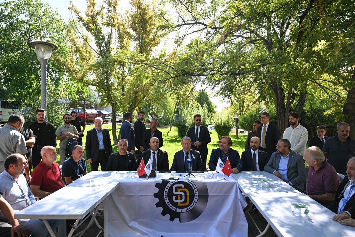 TBMM Milli Savunma Komisyonu Başkanı Akar, Ankara'da 'Türkiye Yüzyılı Buluşmaları' kapsamında konuştu: