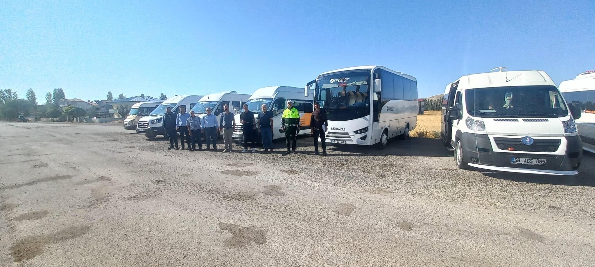 Ulaş'ta öğrenci servisleri denetlendi