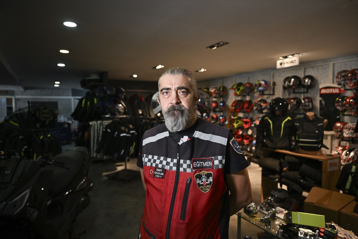 TRAFİKTE MOTOSİKLET GERÇEĞİ - Uzmanından motosiklet sürücülerine 'tam korumalı' ekipman uyarısı
