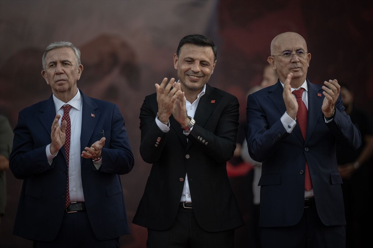 CHP Genel Başkanı Özel, partisinin Ankara'daki mitinginde konuştu: