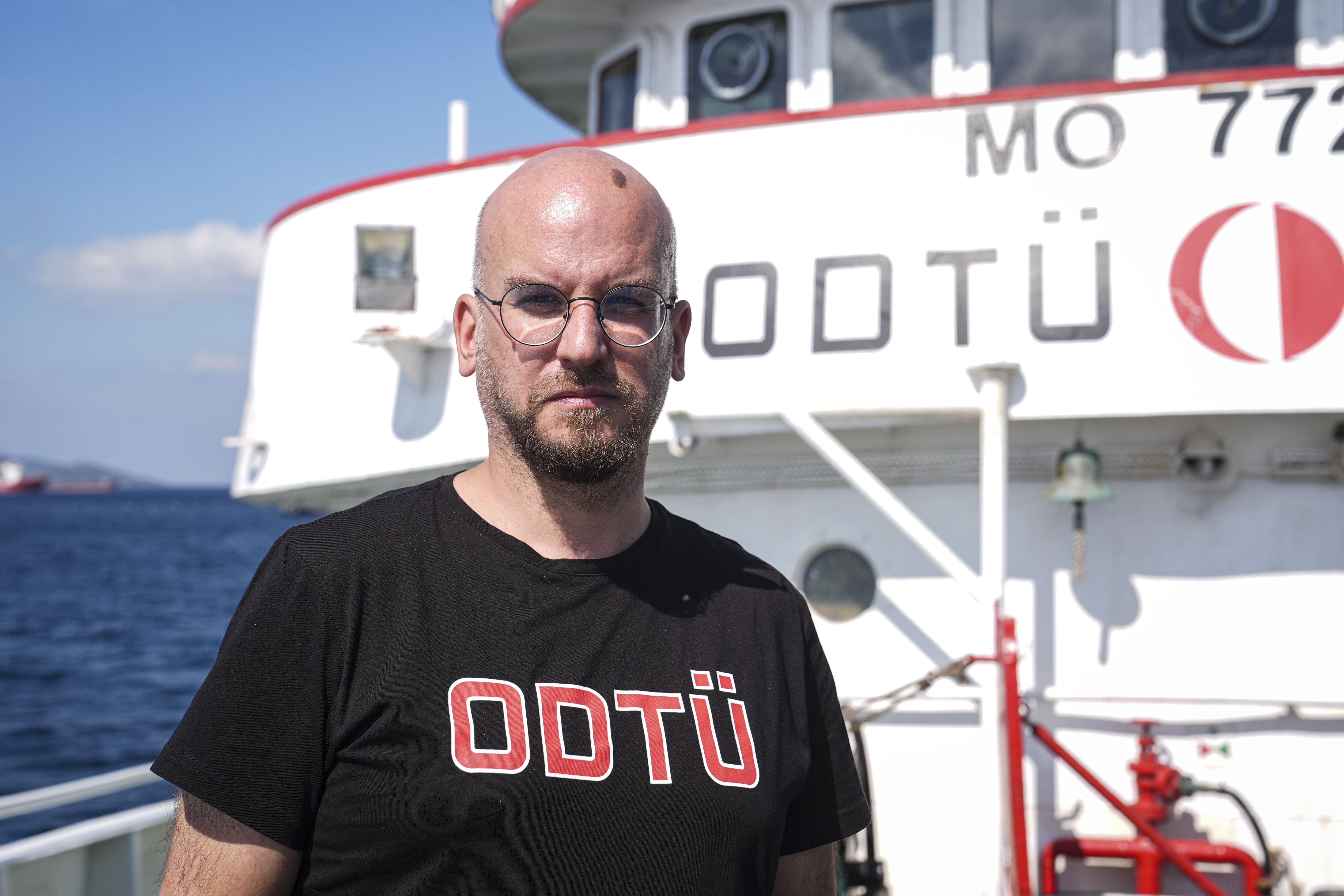 Akdeniz suyu Marmara'nın yüzeyini temizledi
