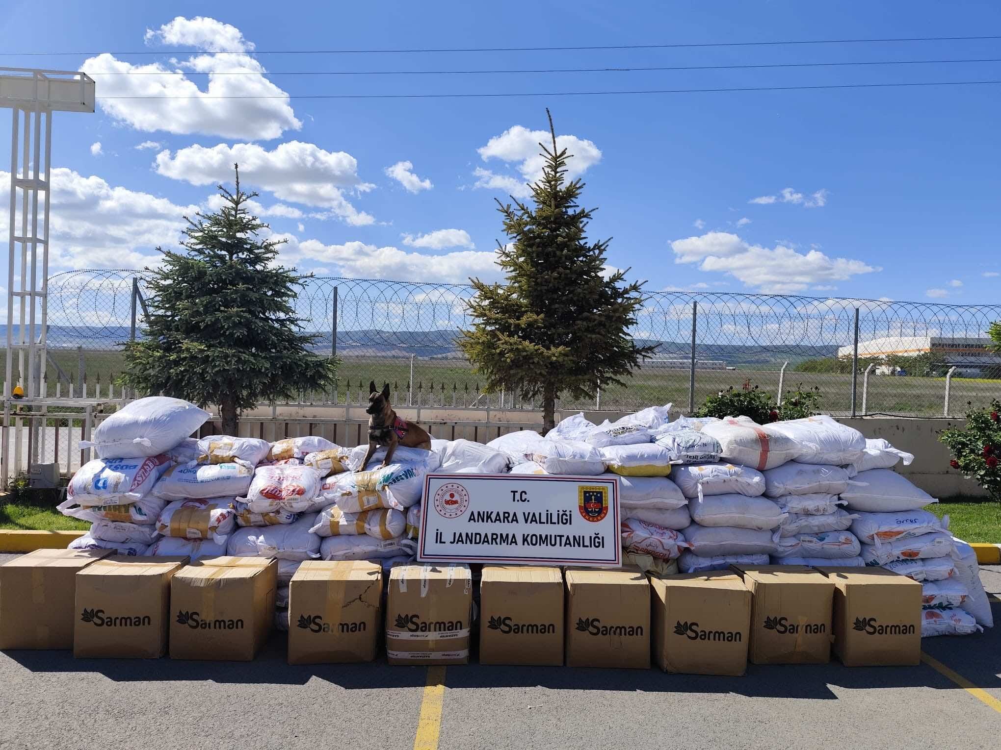 Ankara'da 6 ton 100 kilogram kaçak tütün ele geçirildi