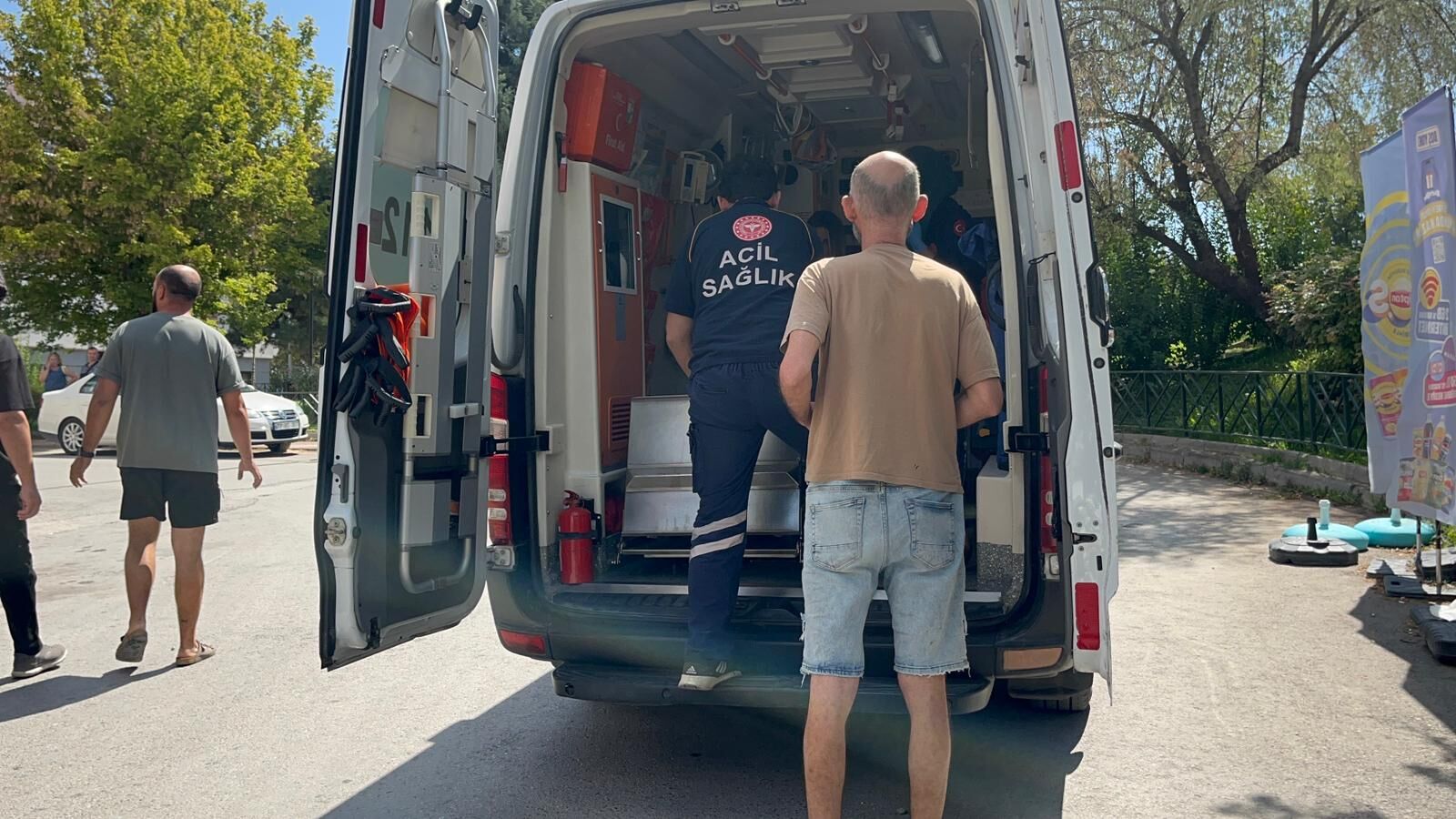 Eskişehir'de ikinci kattan düşen kişi yaralandı