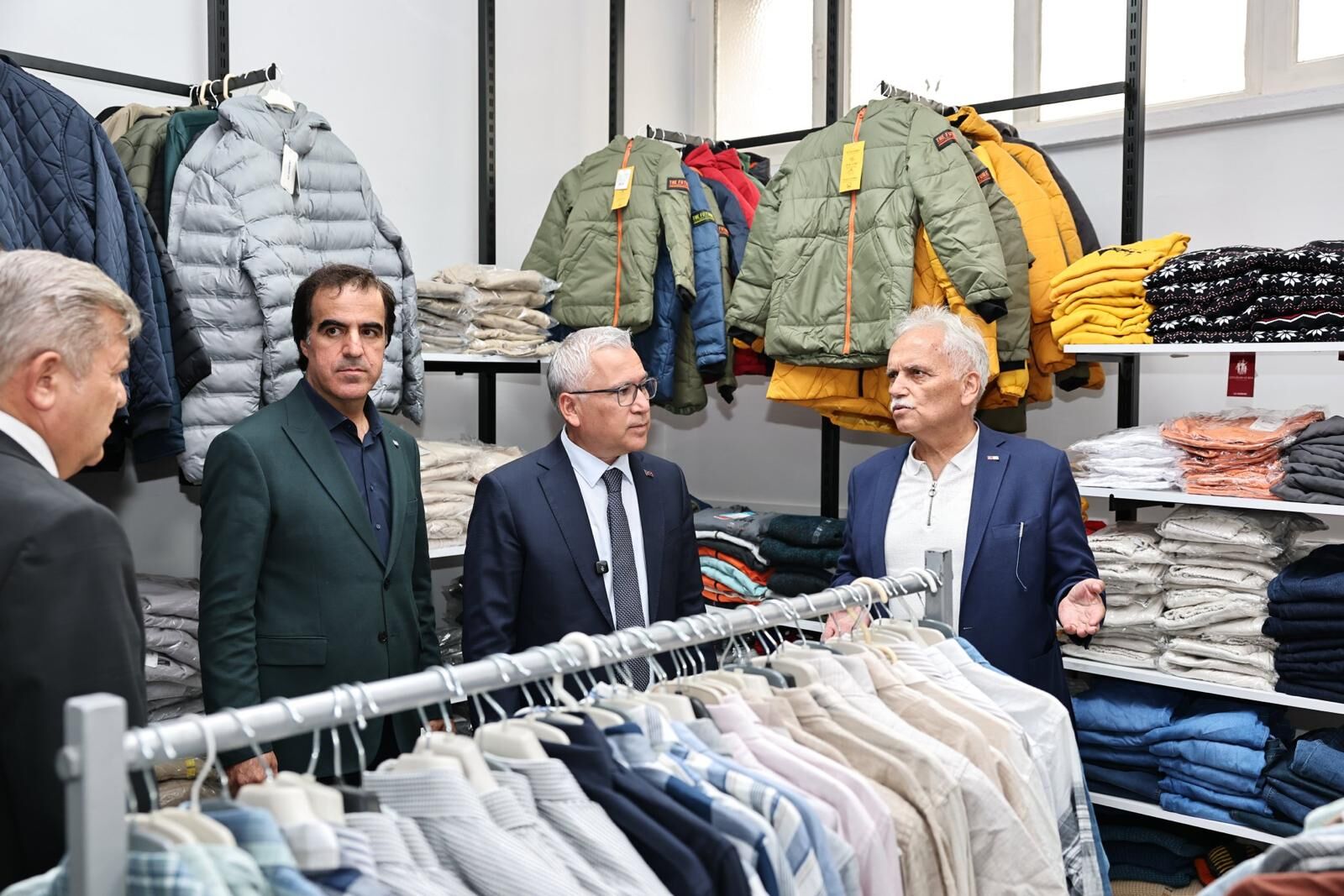 Türk Kızılay Sivas'ta butik mağaza açtı