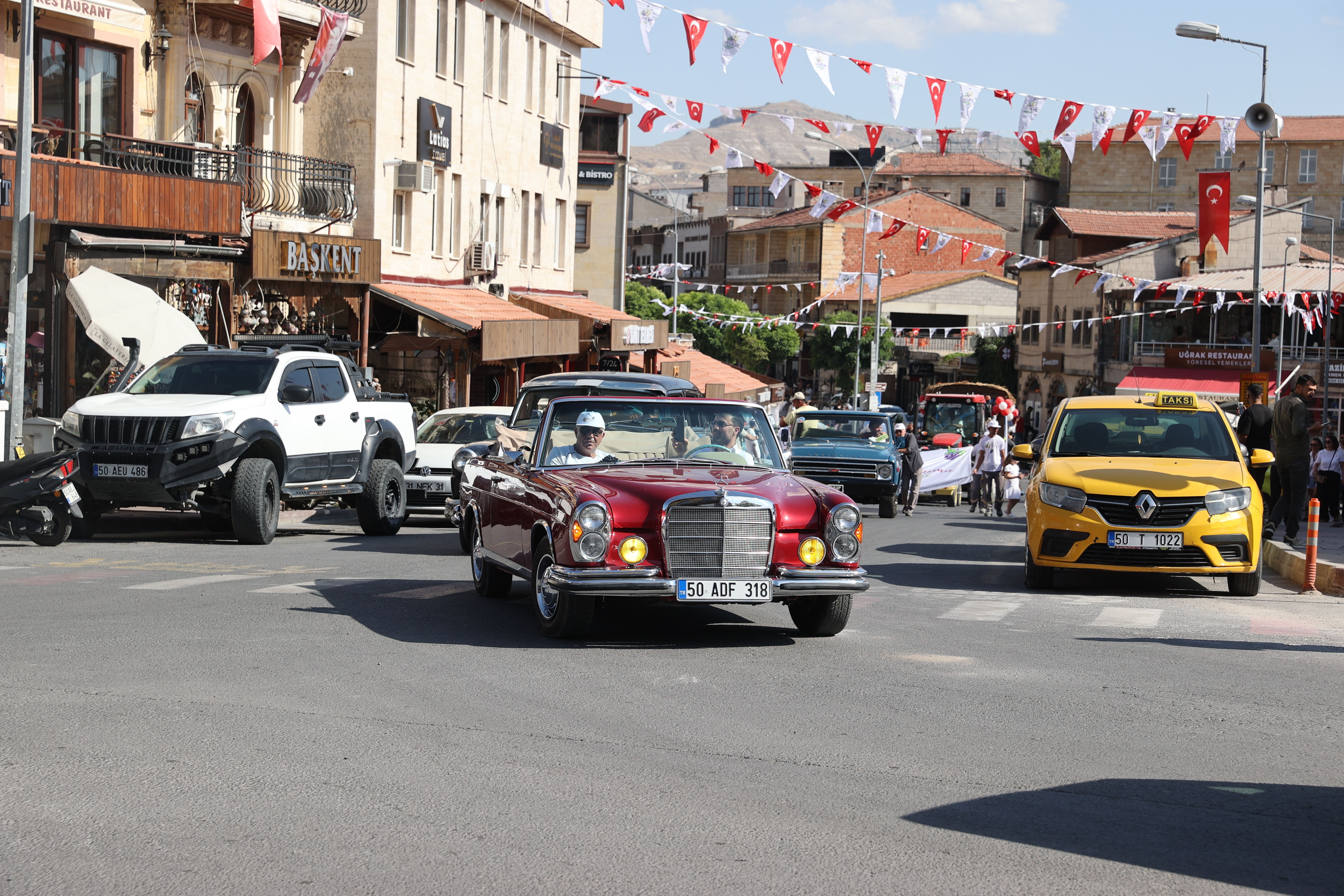 '53. Uluslararası Ürgüp Bağ Bozumu Festivali' düzenlendi
