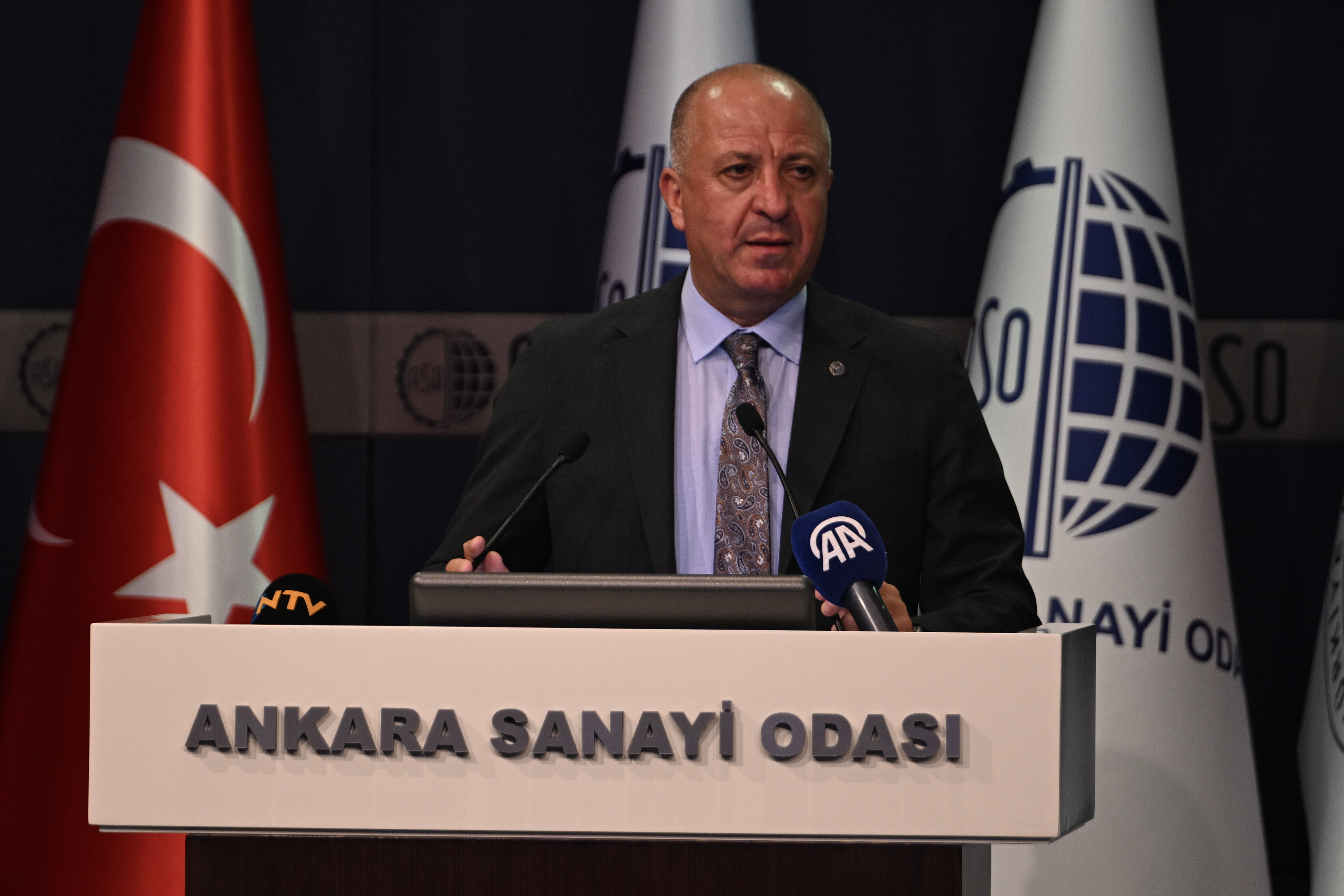 ASO Başkanı Ardıç, 'Mobilya Sektörü Buluşmaları' toplantısında konuştu: