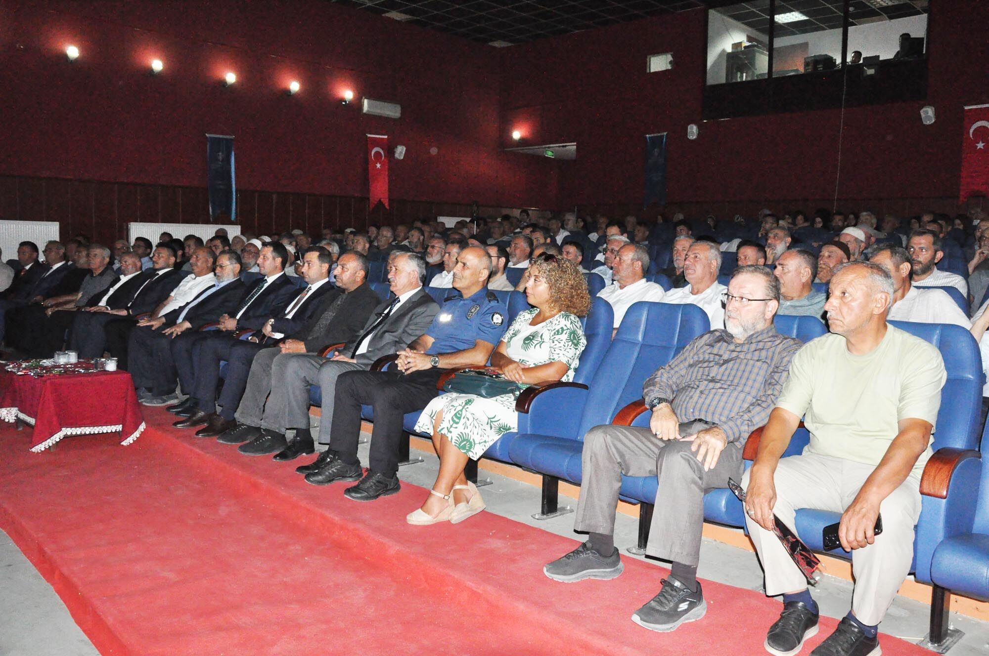 Sorgun'da 'Peygamberimiz ve aile hayatı' konulu konferans düzenlendi