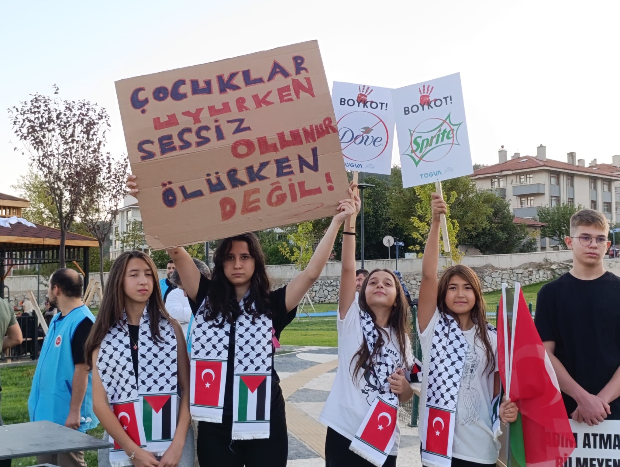 Nallıhan'da Gazze'ye destek yürüyüşü düzenlendi